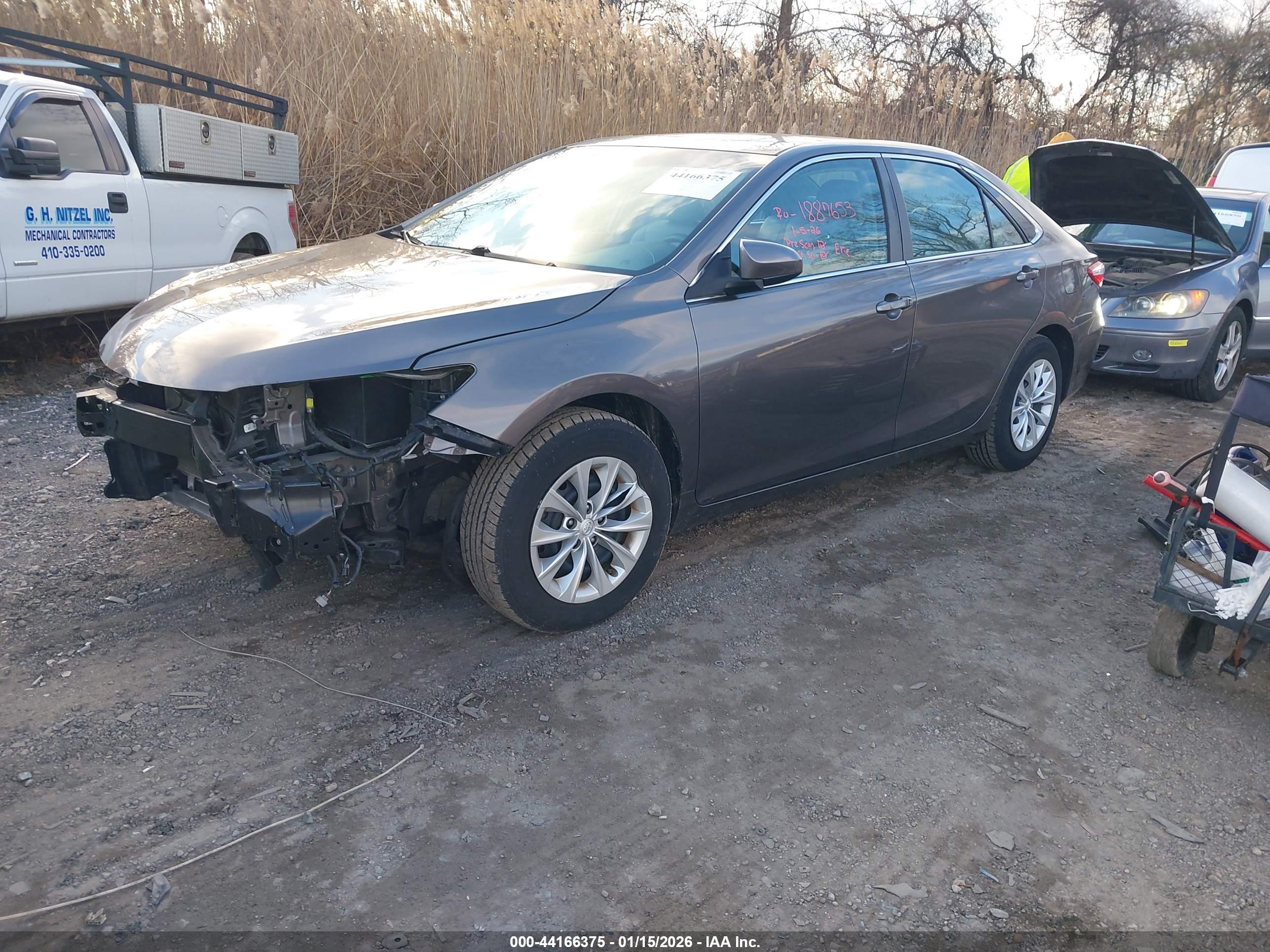 TOYOTA CAMRY image 2