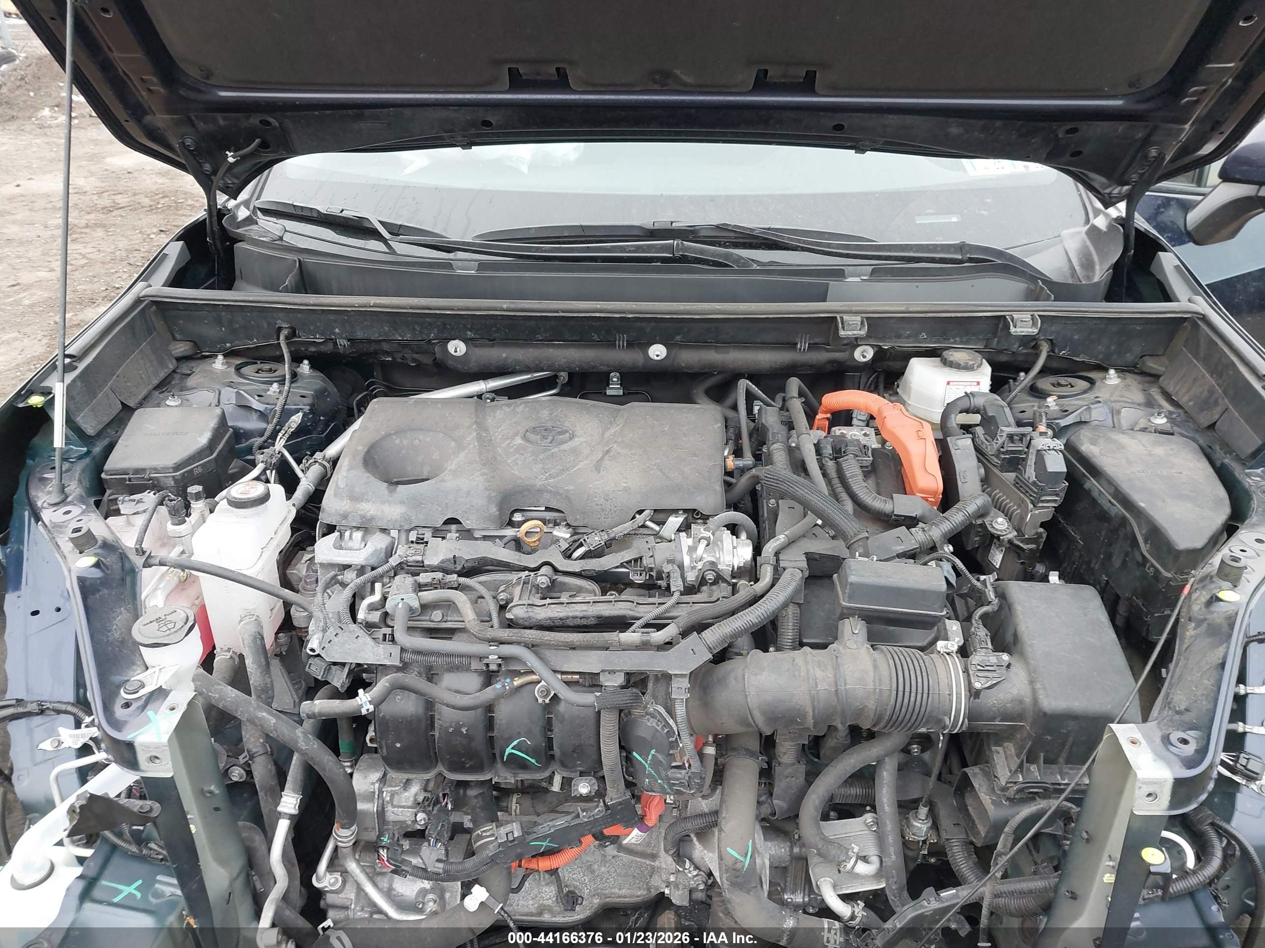 TOYOTA RAV4 image 10
