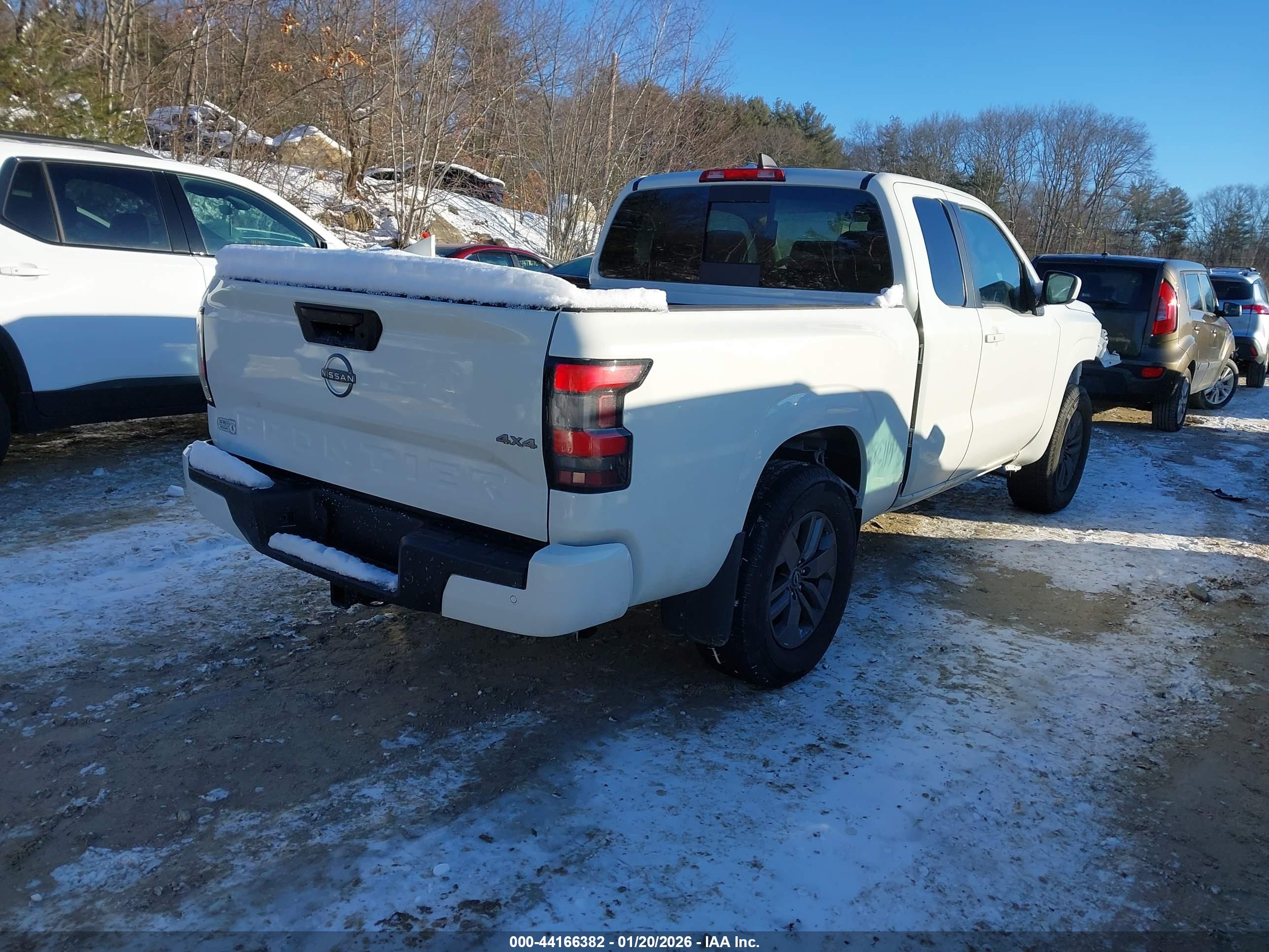 NISSAN FRONTIER image 4
