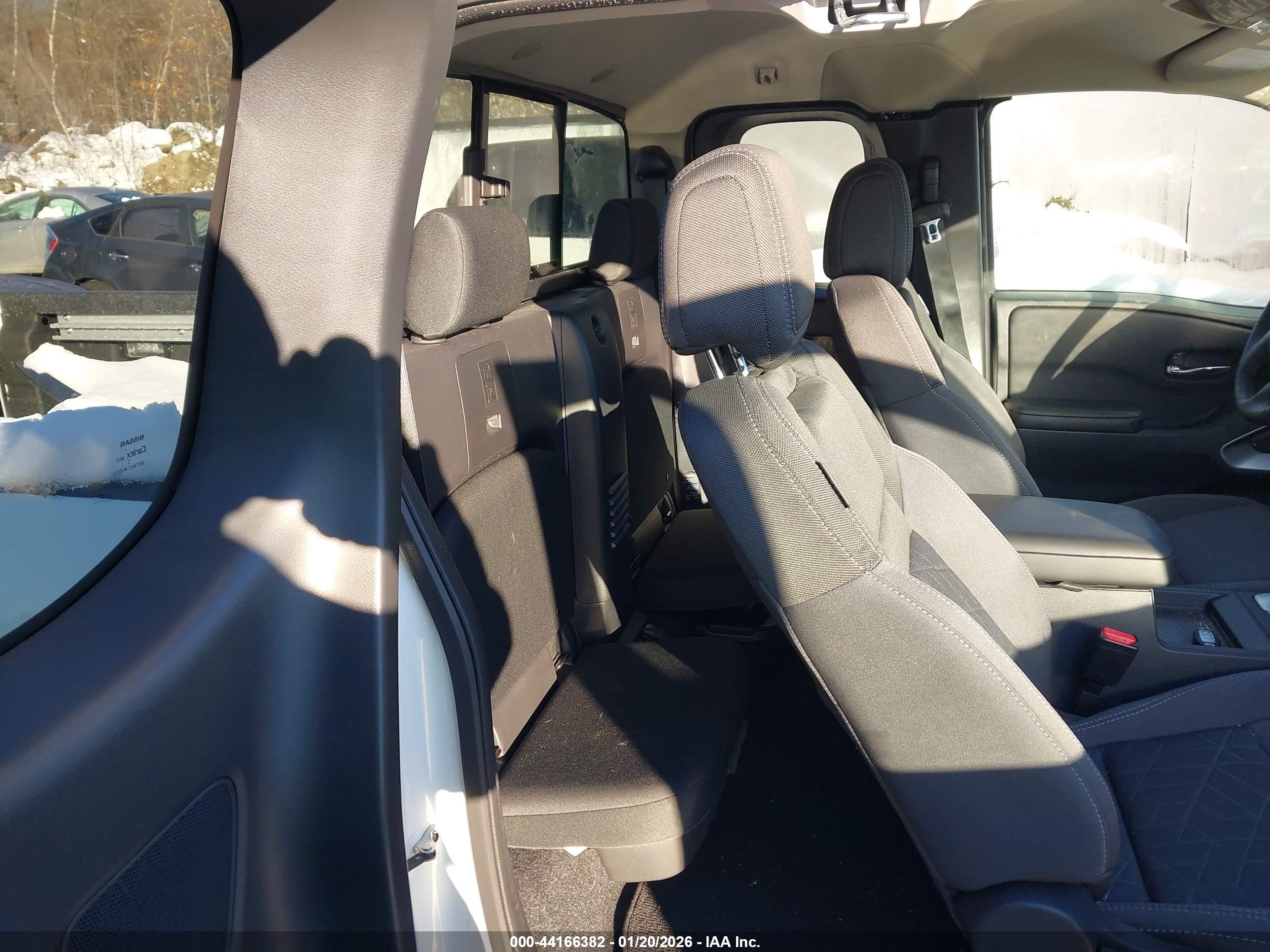 NISSAN FRONTIER image 8