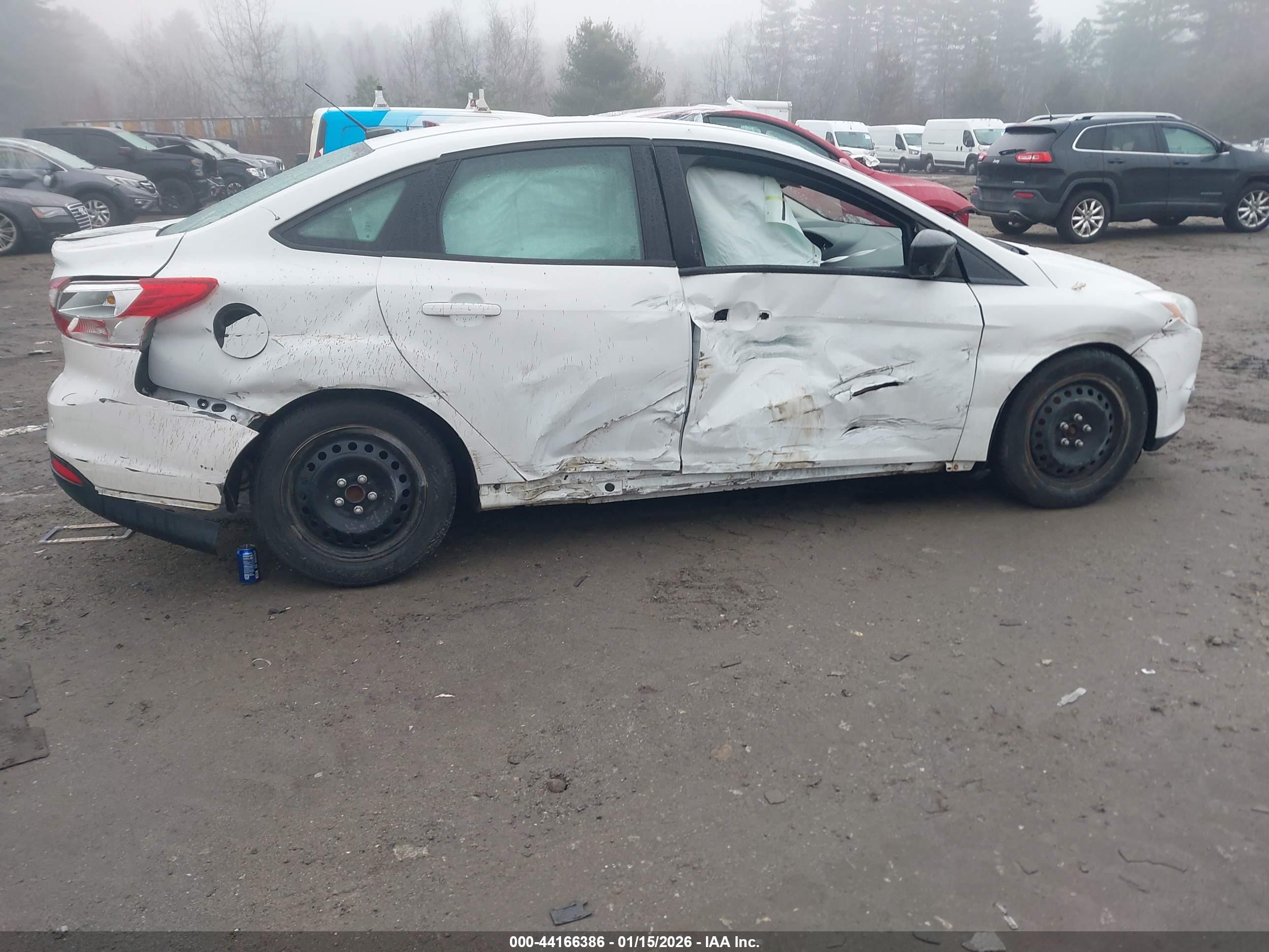 FORD FOCUS image 6