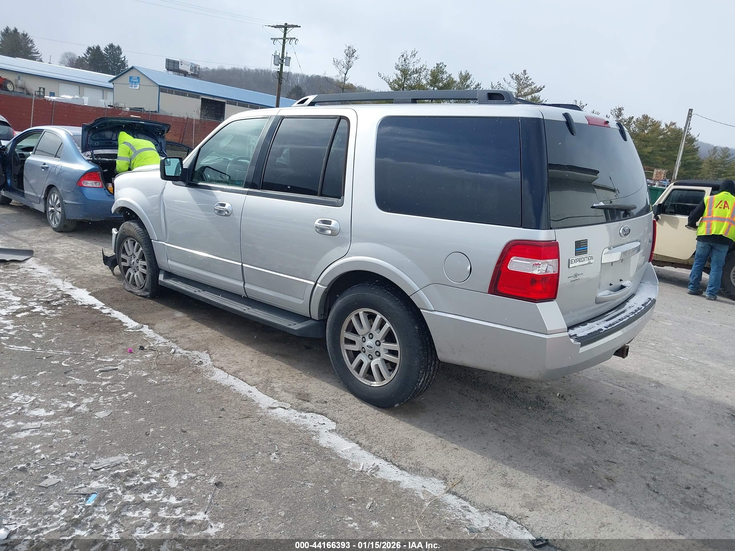 FORD EXPEDITION image 3