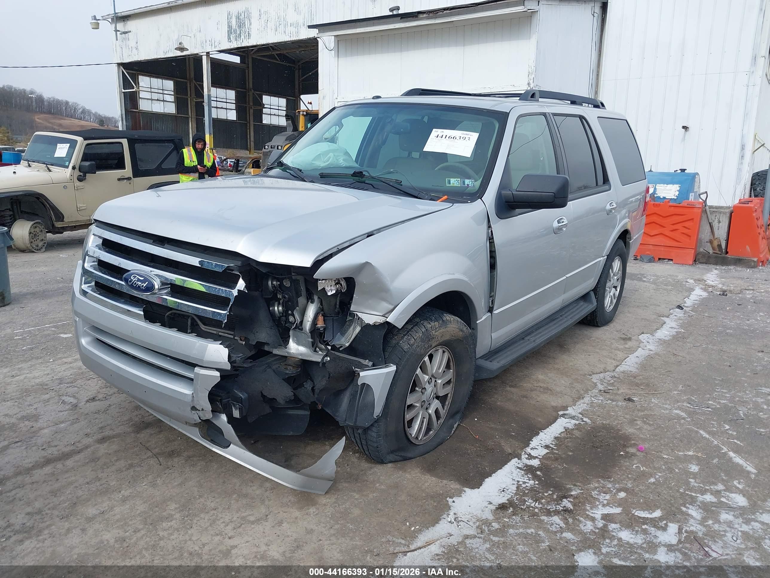 FORD EXPEDITION image 6