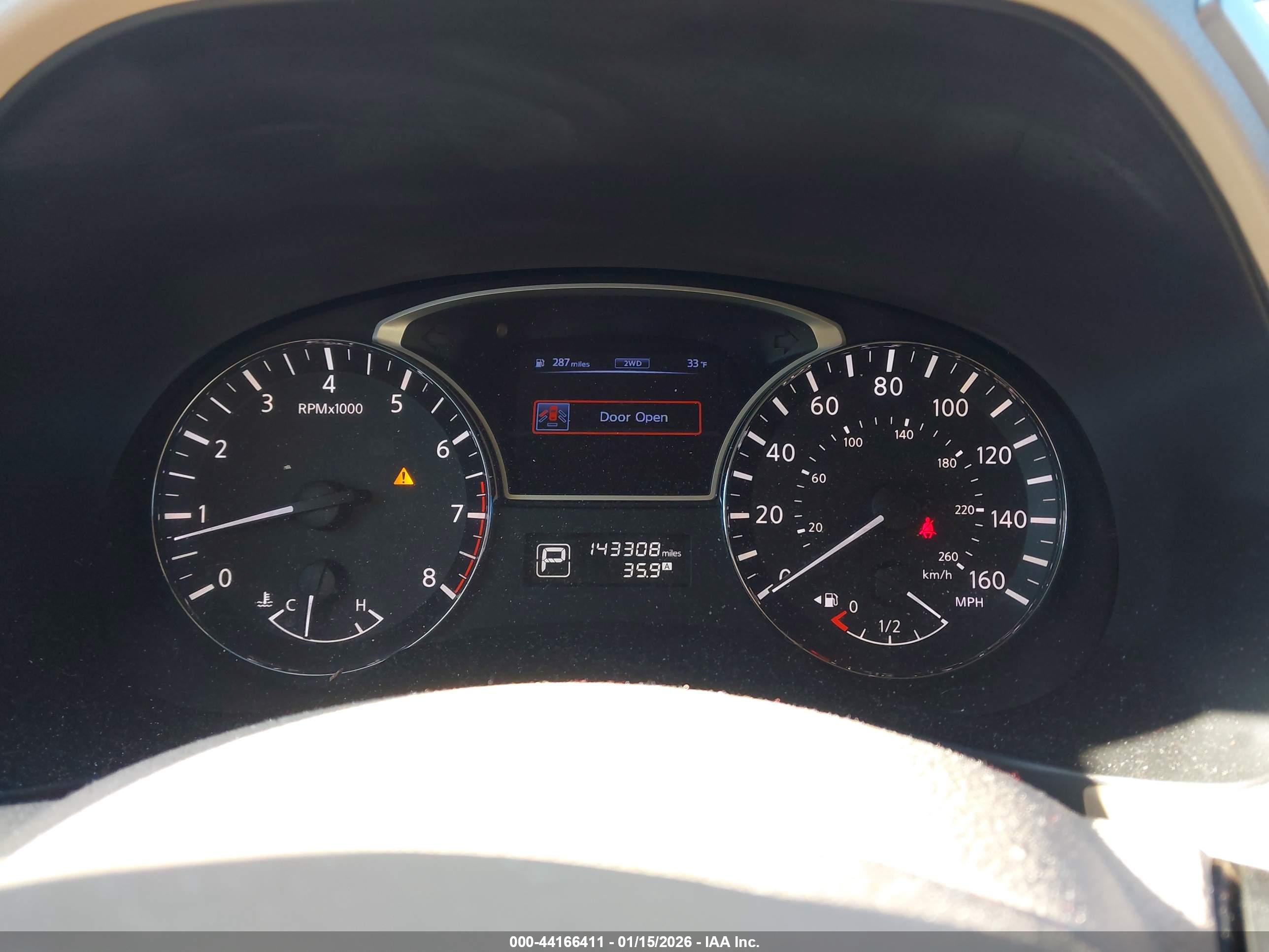 NISSAN PATHFINDER image 7