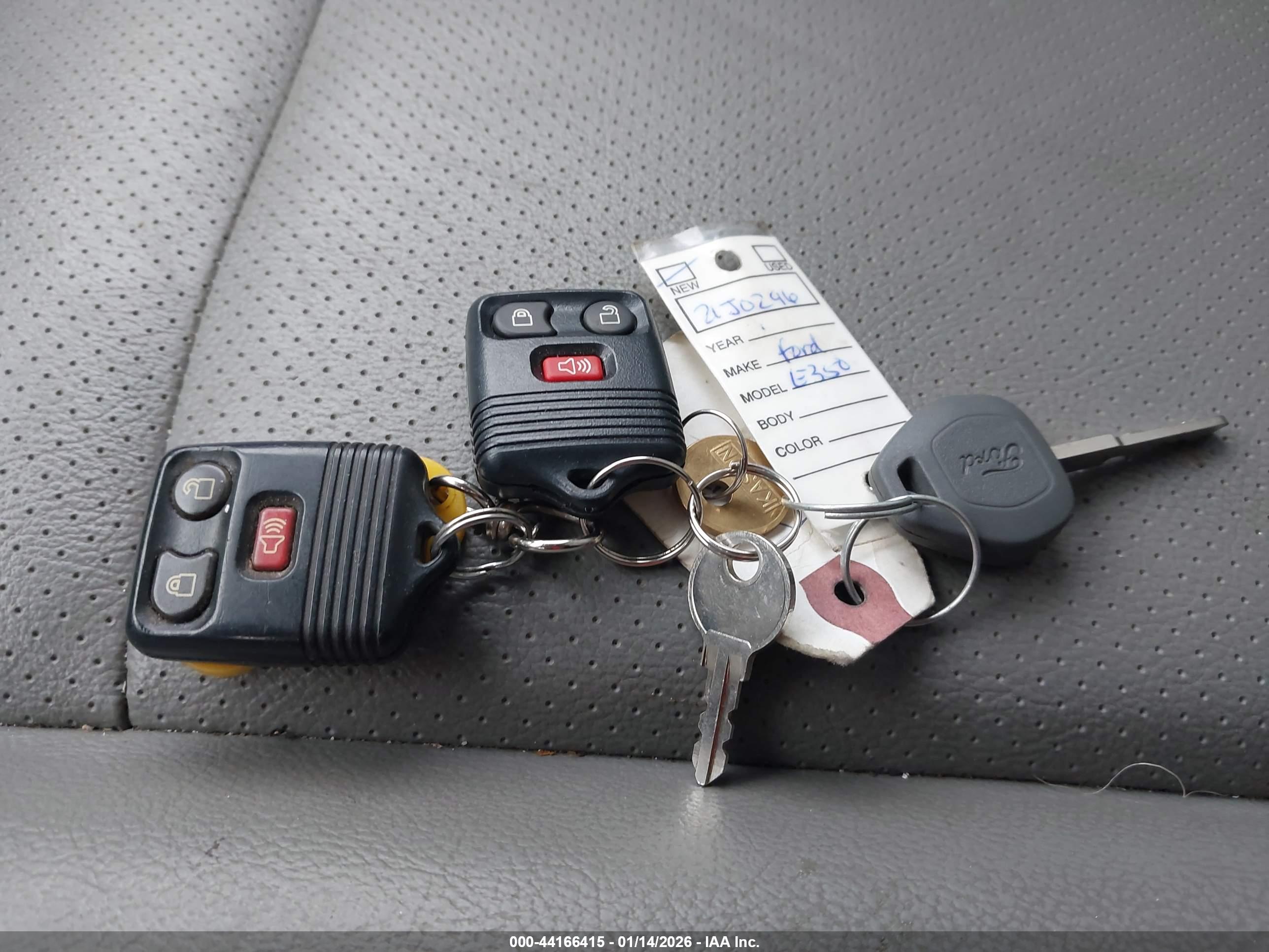 FORD E-350 image 11