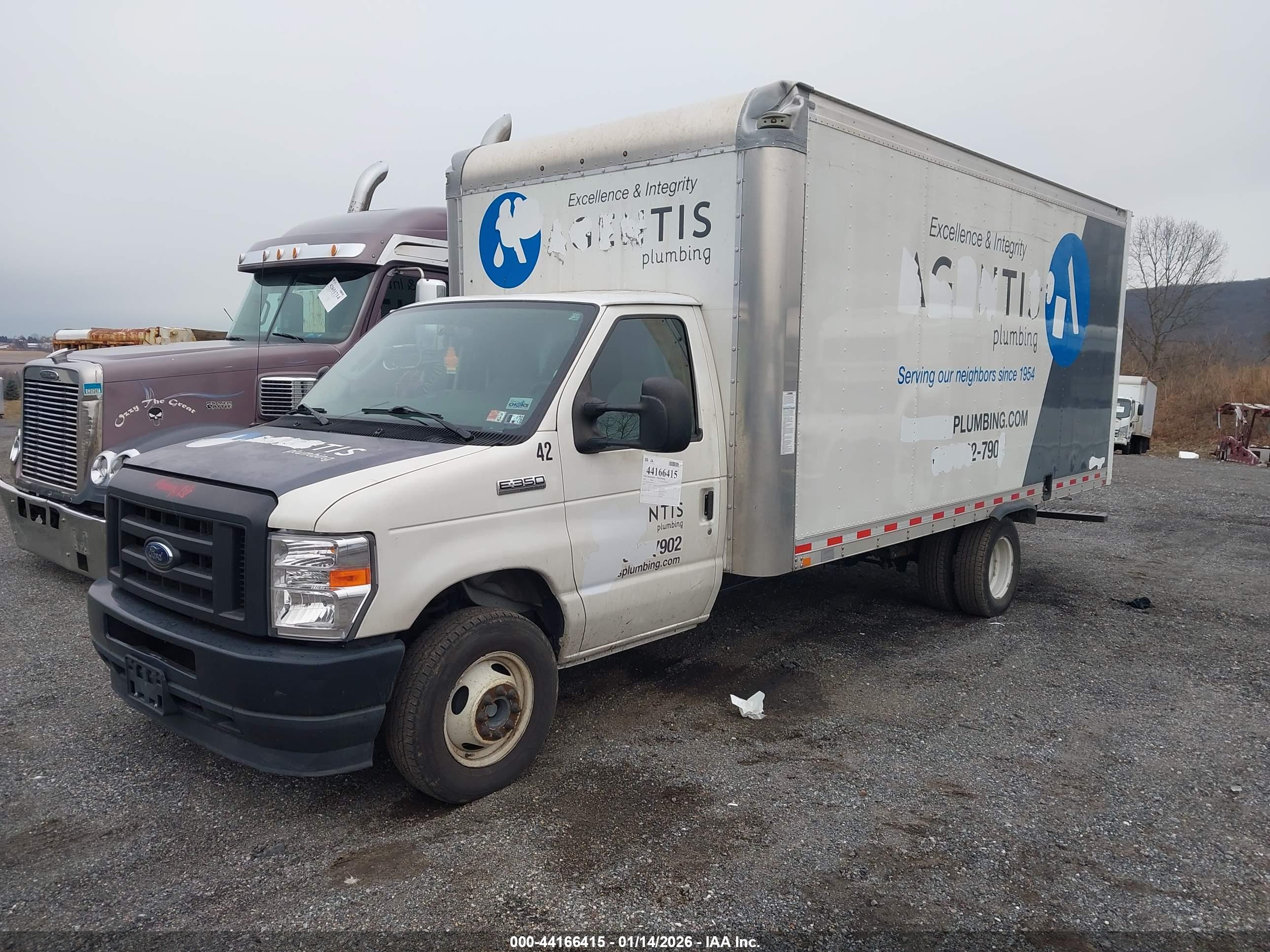 FORD E-350 image 2