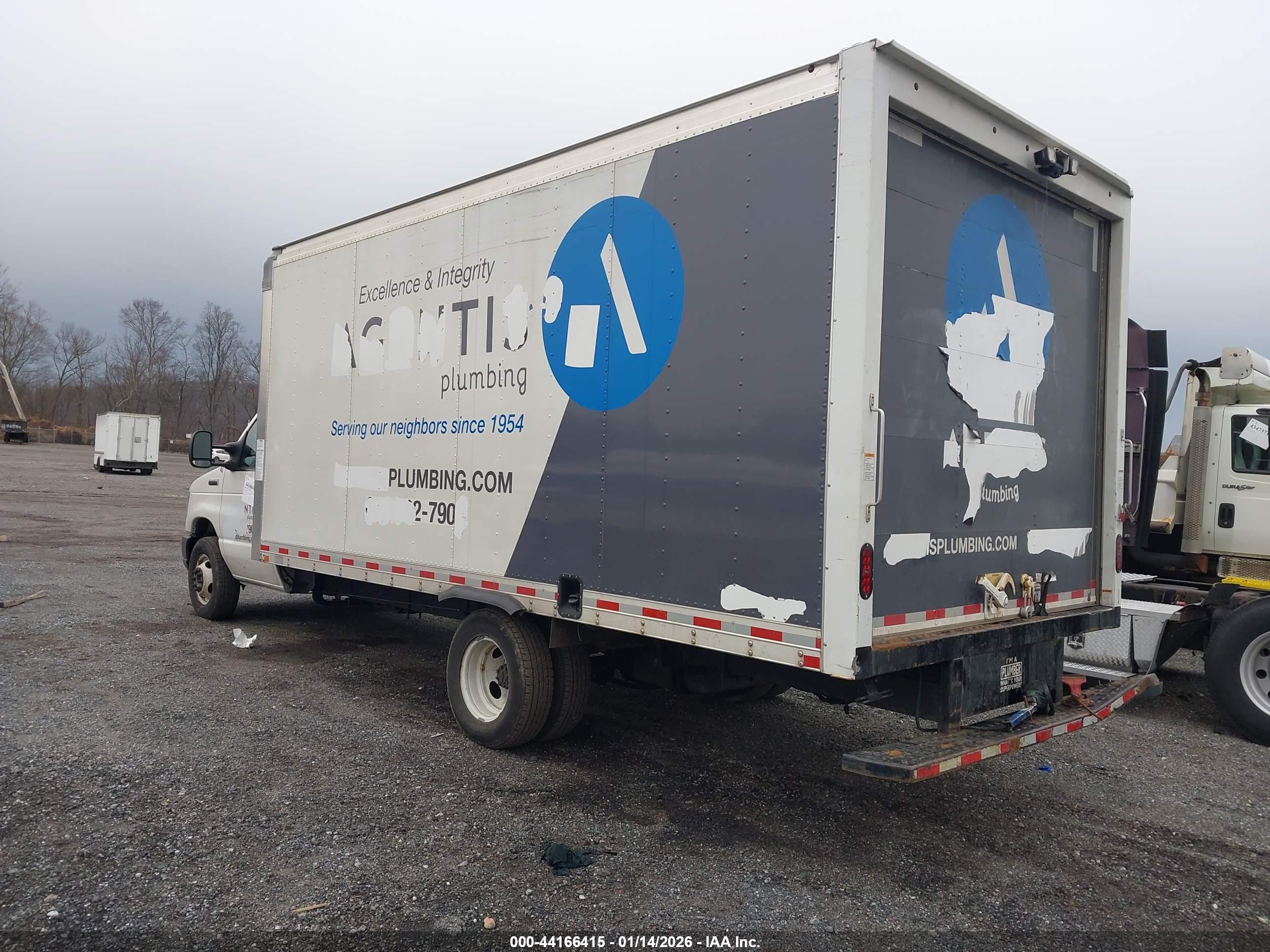FORD E-350 image 3