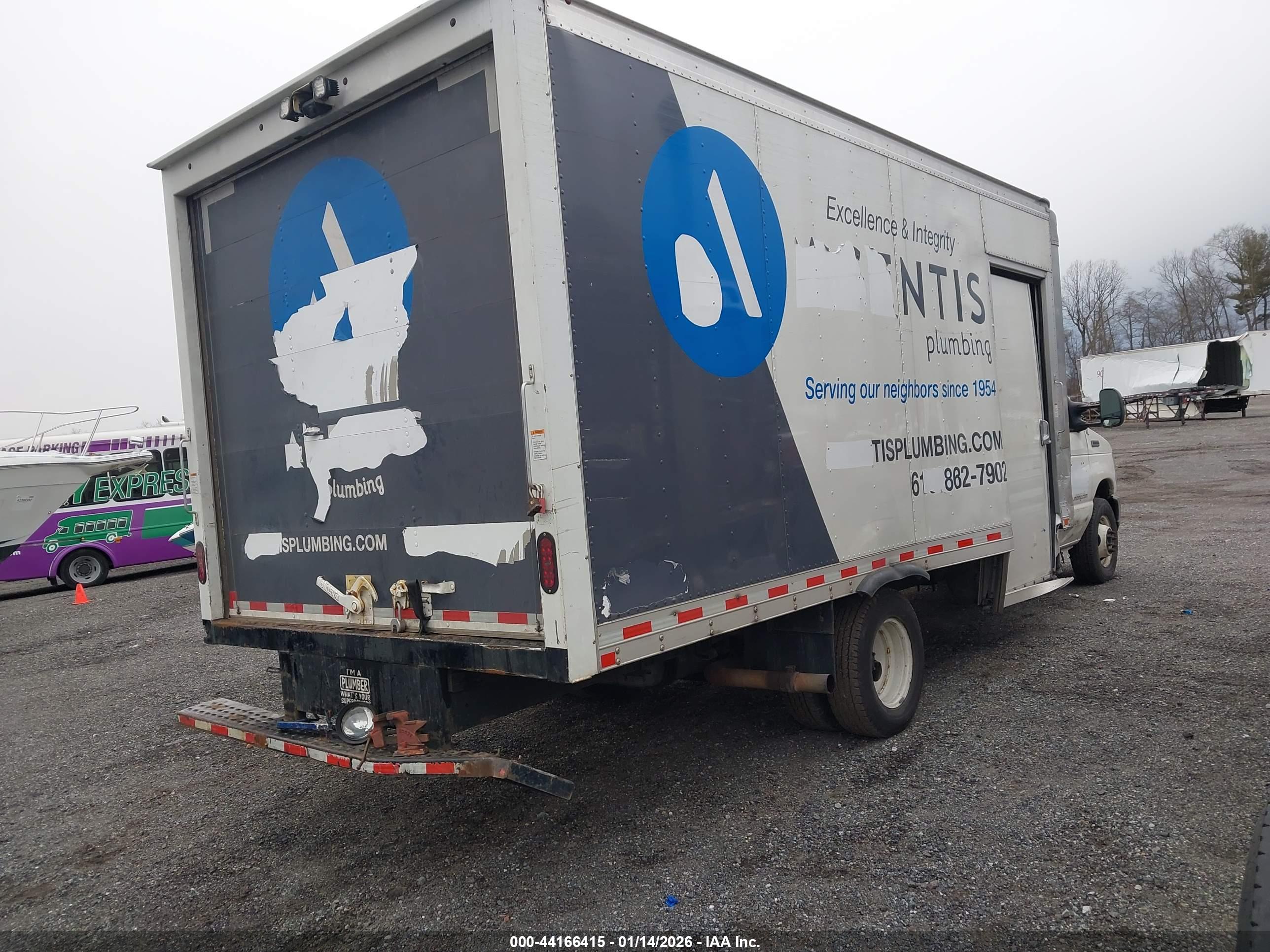 FORD E-350 image 4