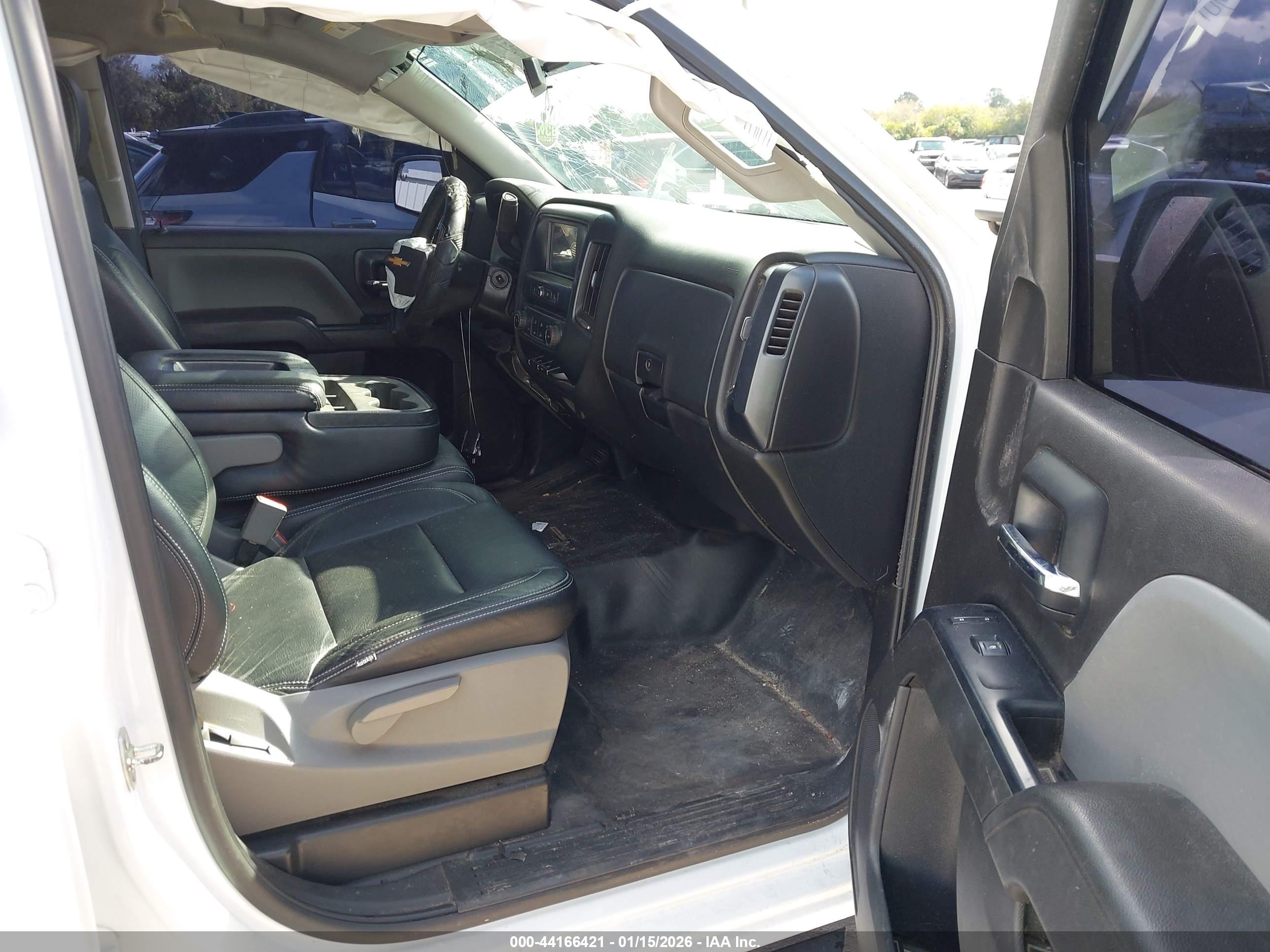 CHEVROLET SILVERADO image 5