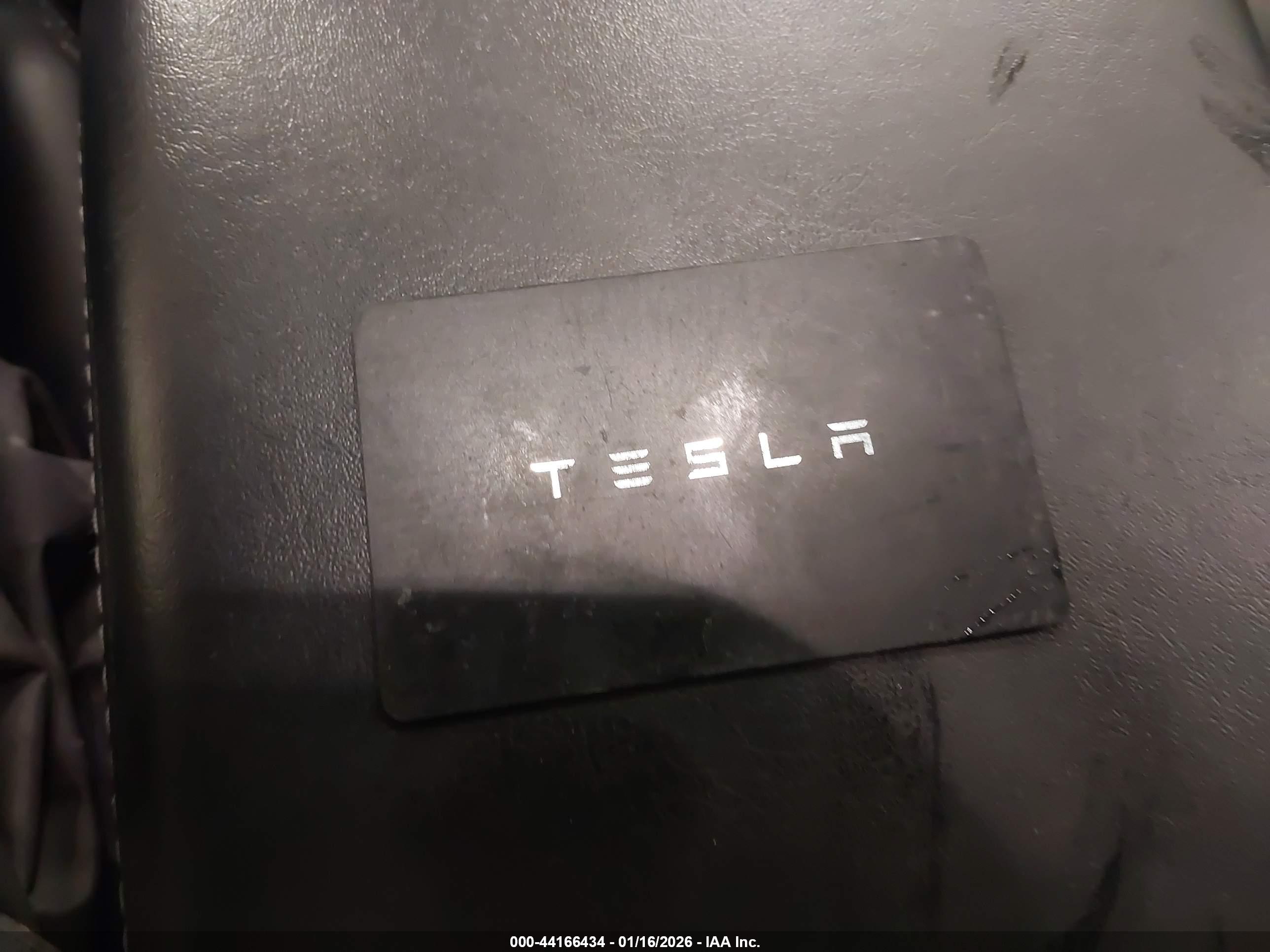 TESLA MODEL image 11