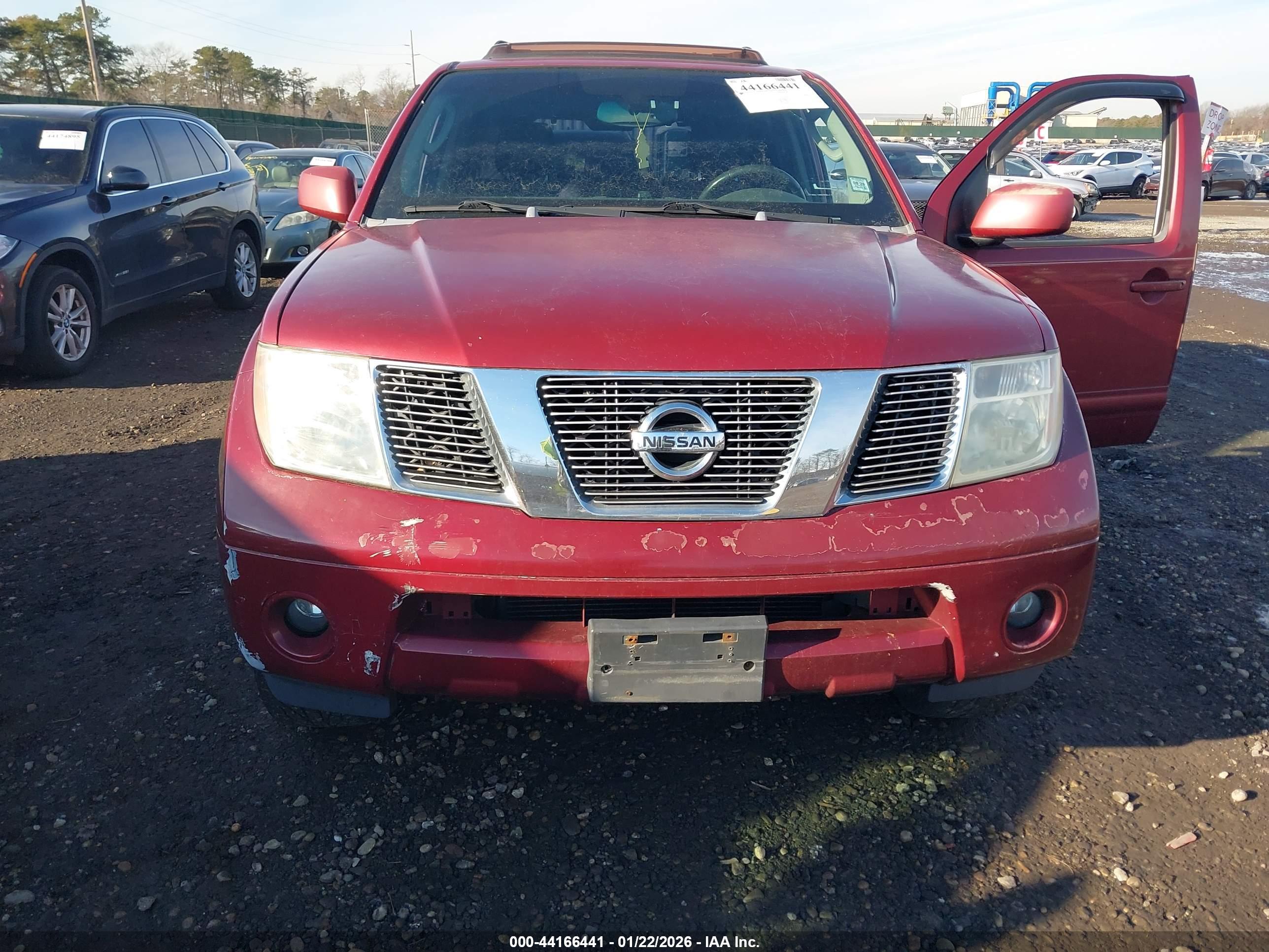 NISSAN PATHFINDER image 6