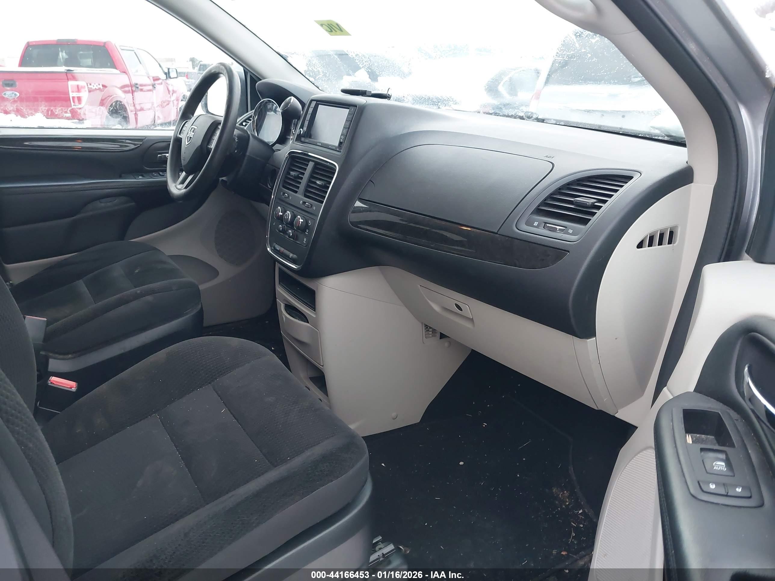DODGE GRAND image 5