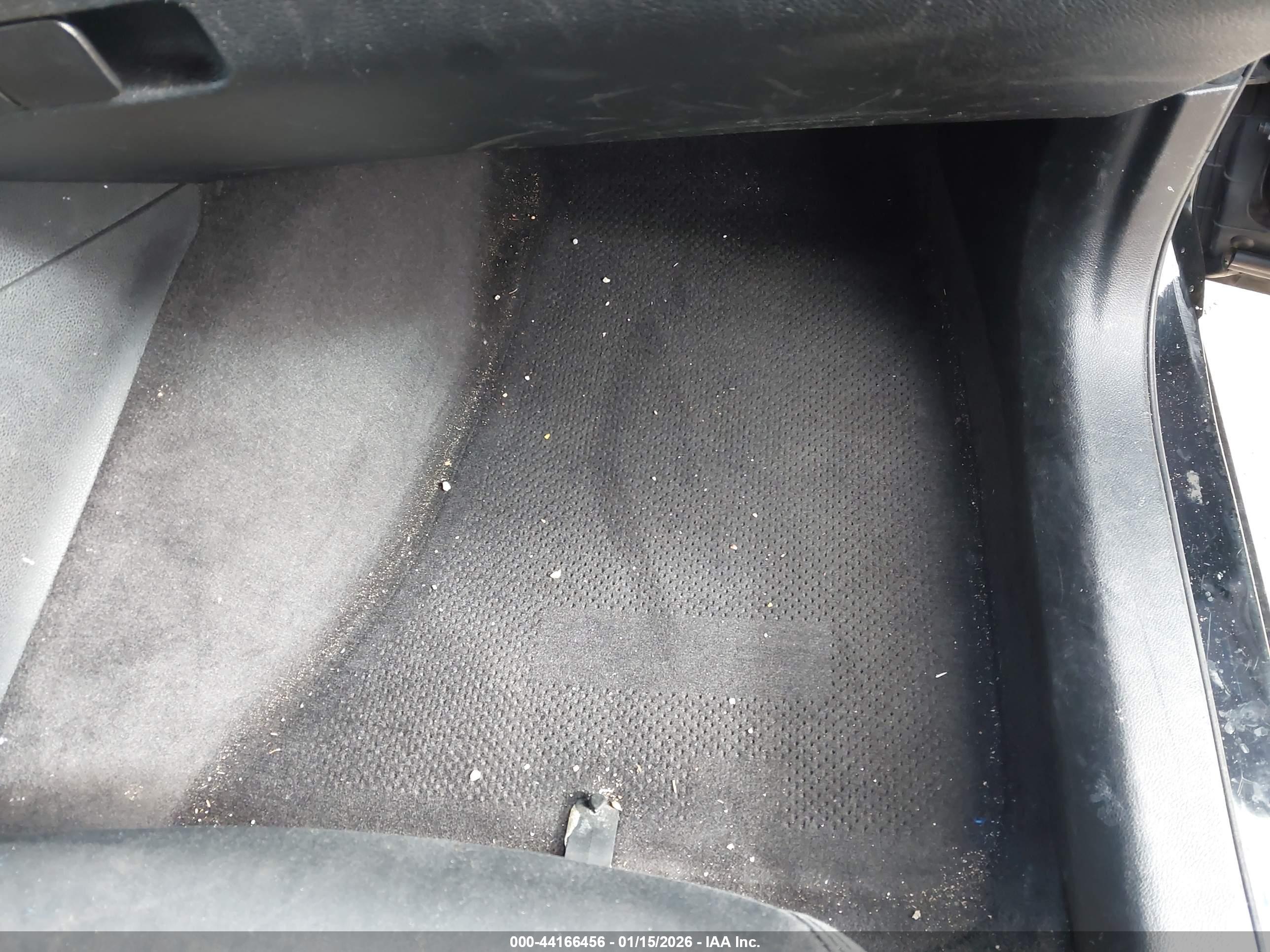 CHRYSLER 300 image 8