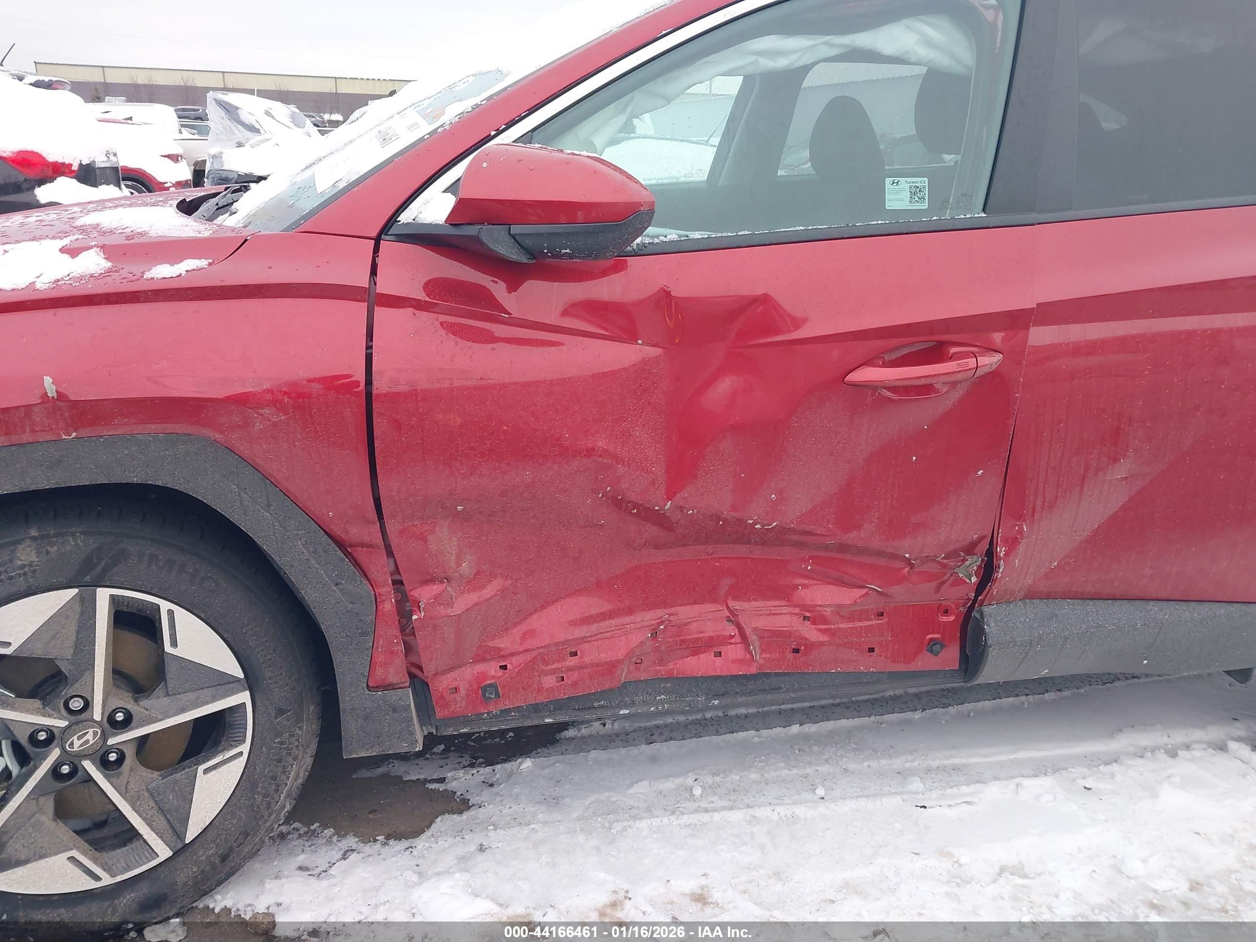 HYUNDAI TUCSON image 6