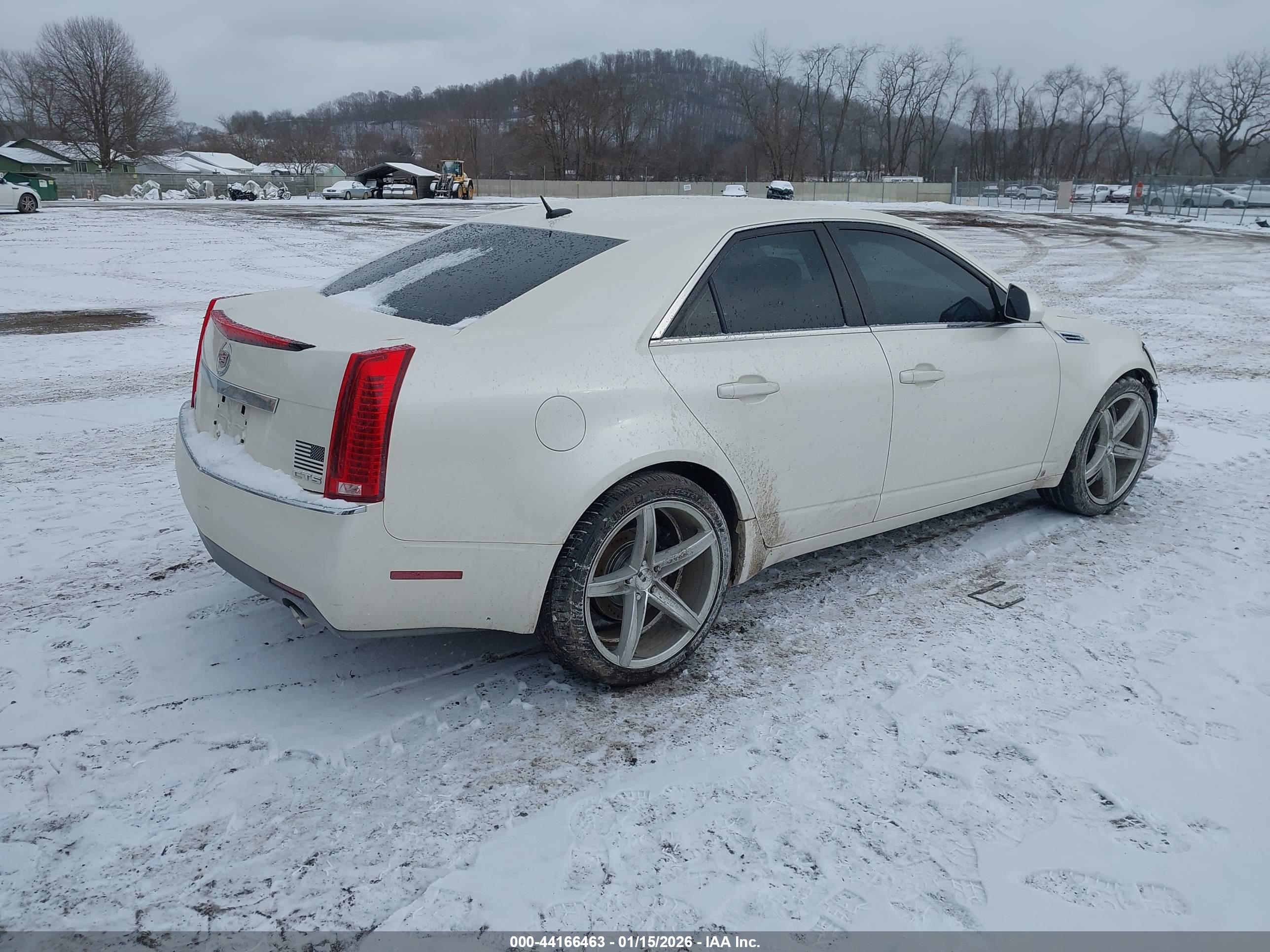 CADILLAC CTS image 4
