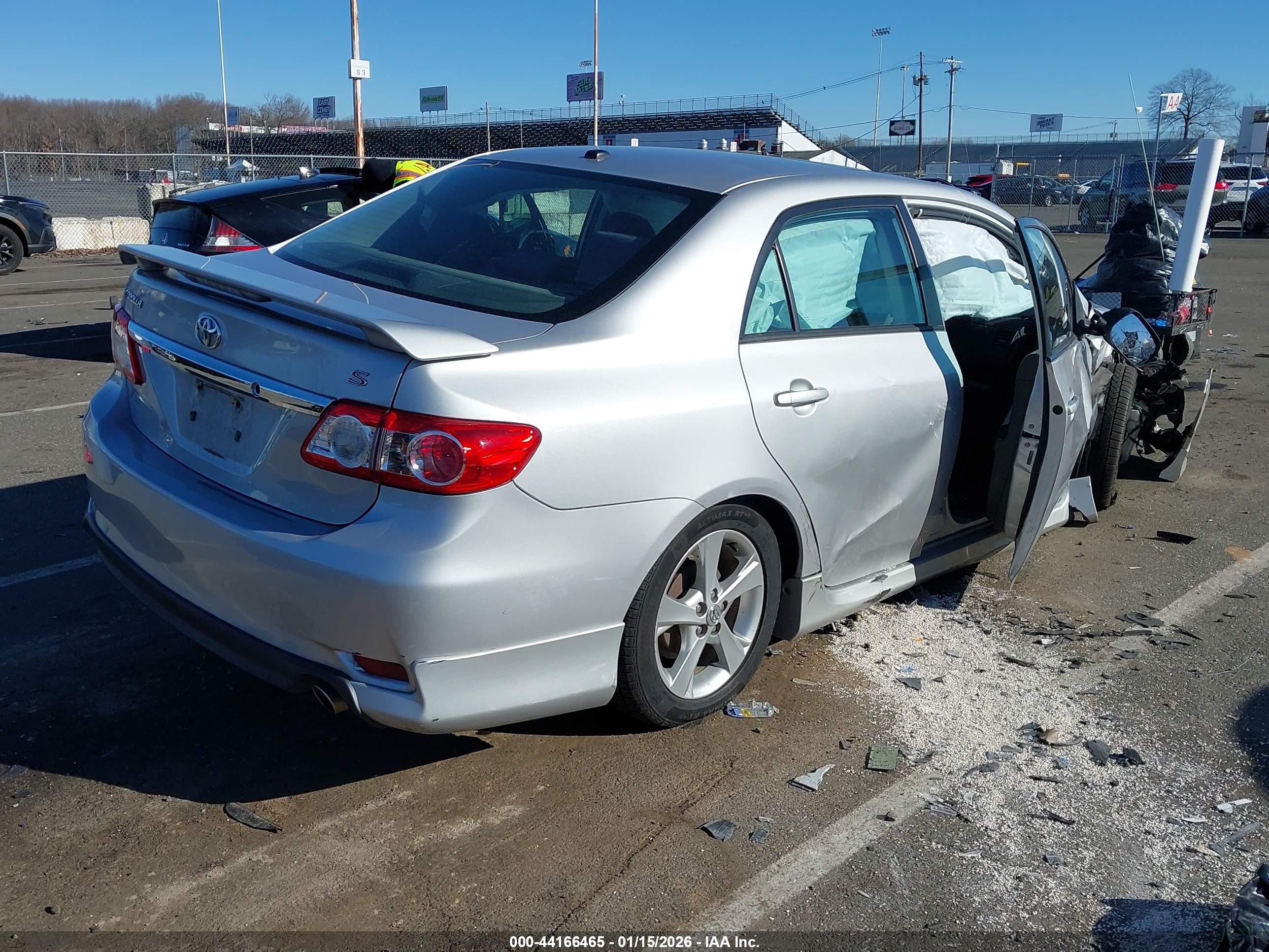 TOYOTA COROLLA image 4