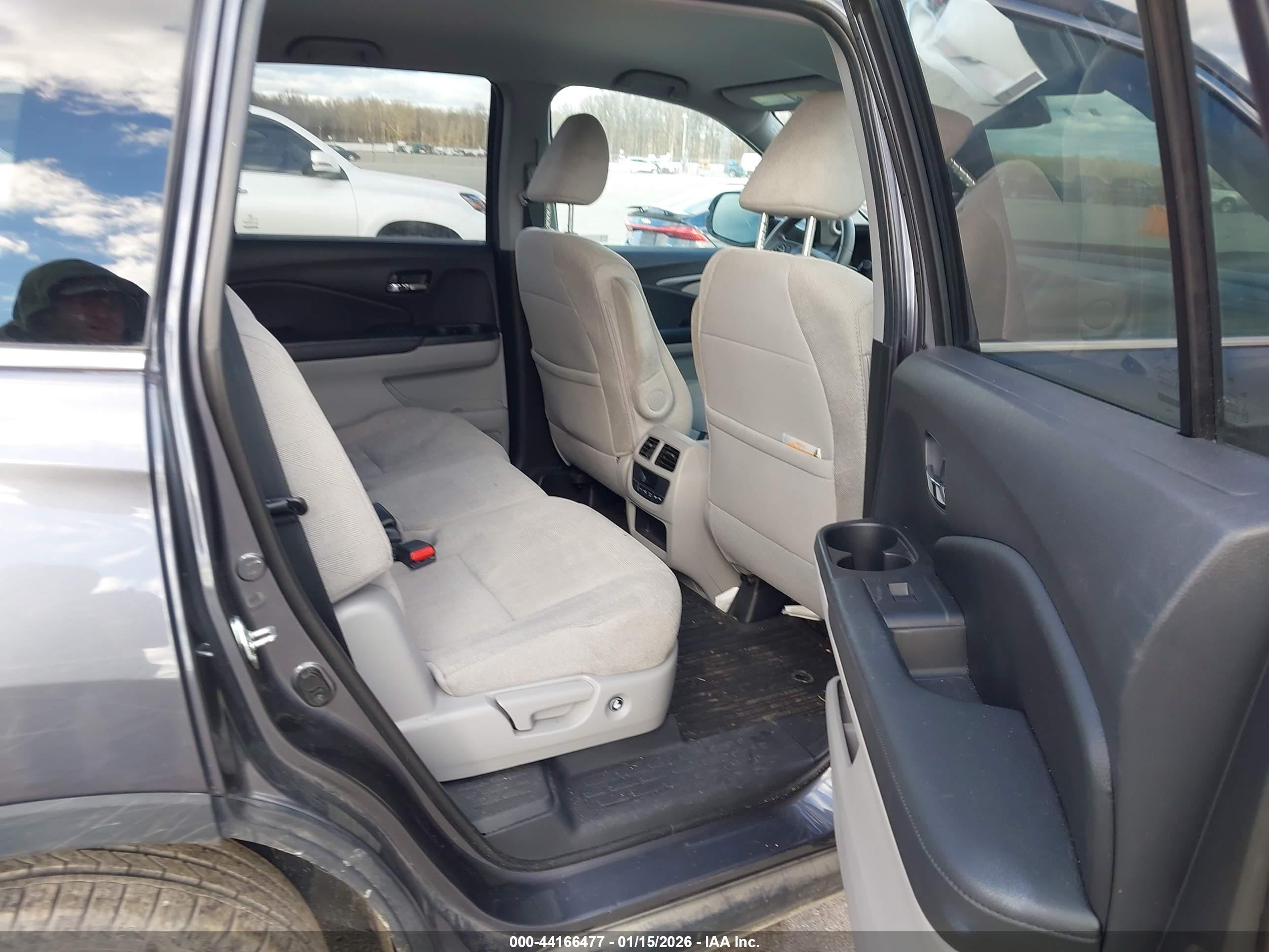 HONDA PILOT image 8