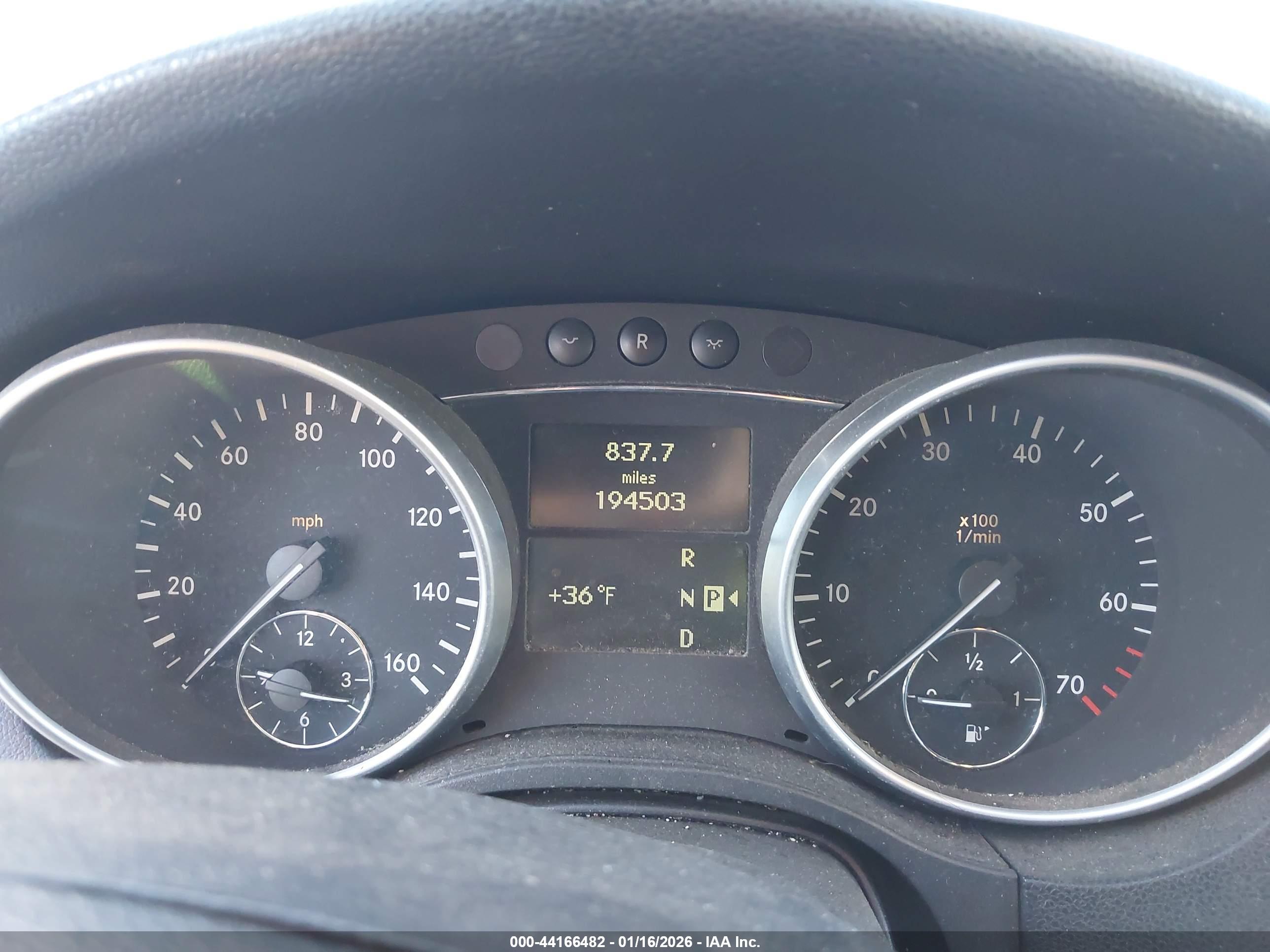 MERCEDES-BENZ ML image 7