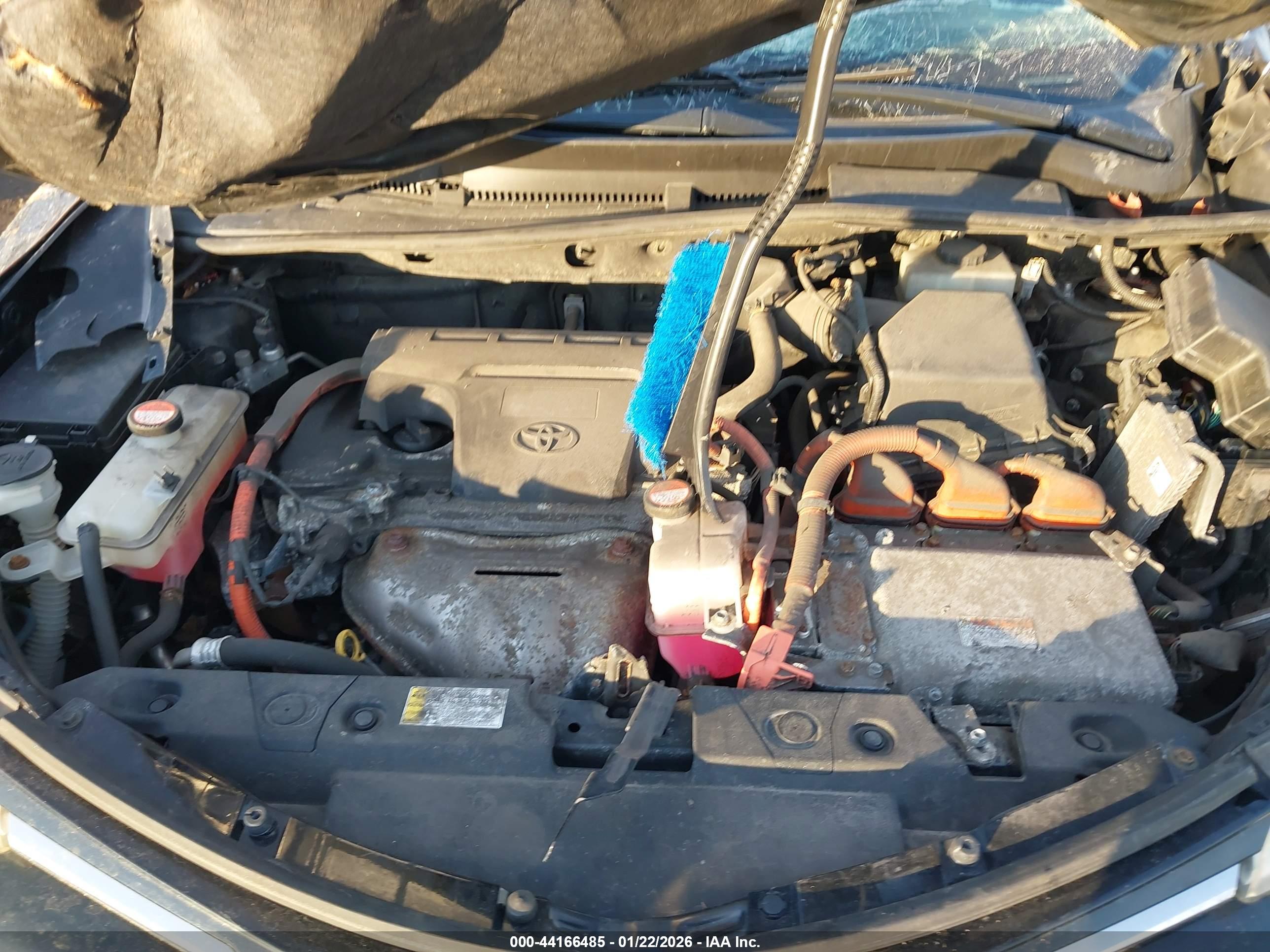 TOYOTA RAV4 image 10