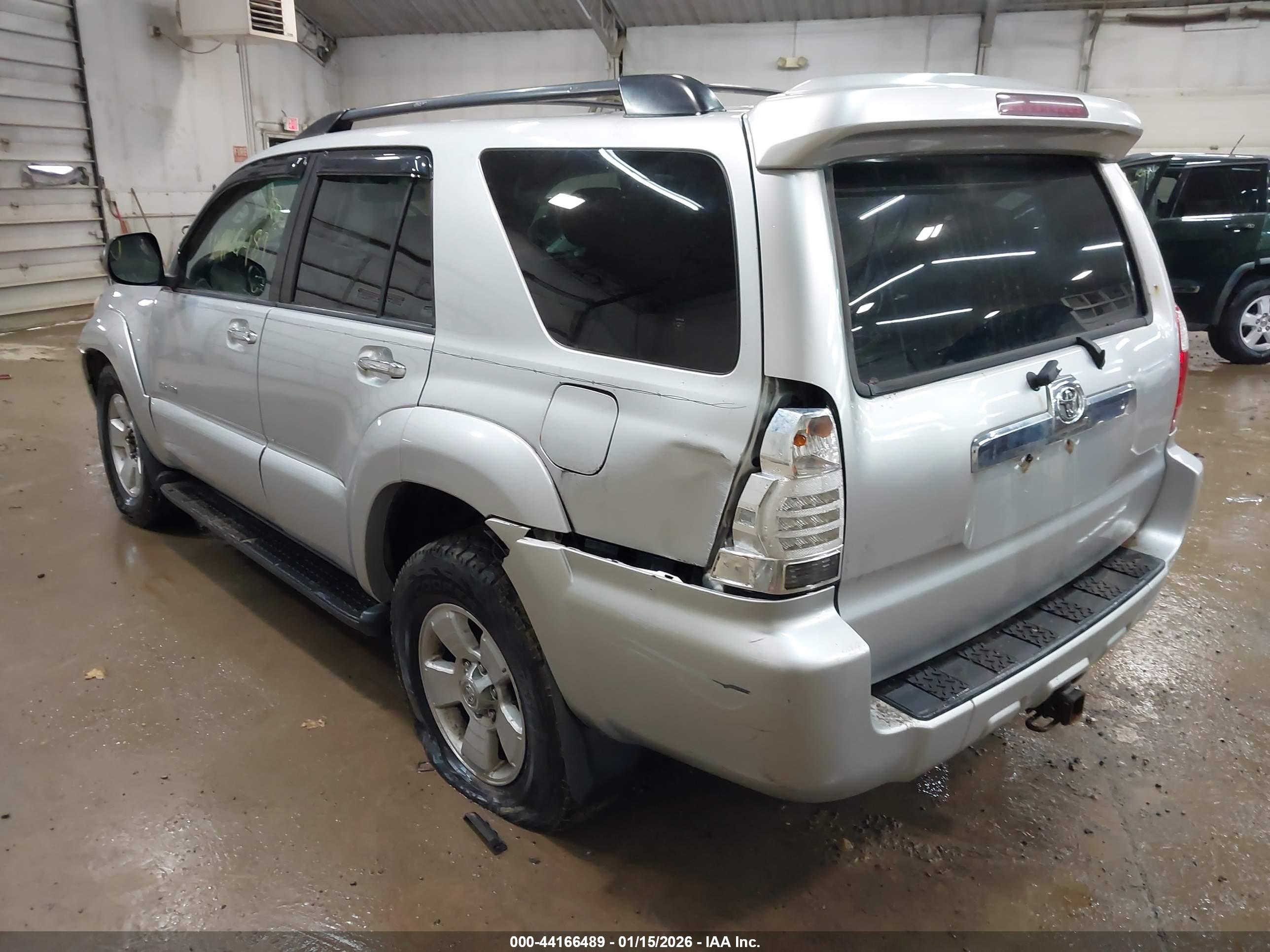 TOYOTA 4RUNNER image 3