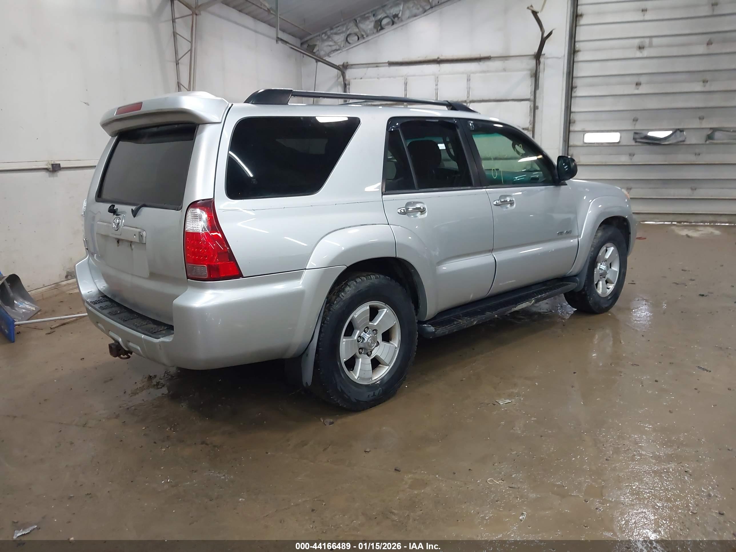 TOYOTA 4RUNNER image 4