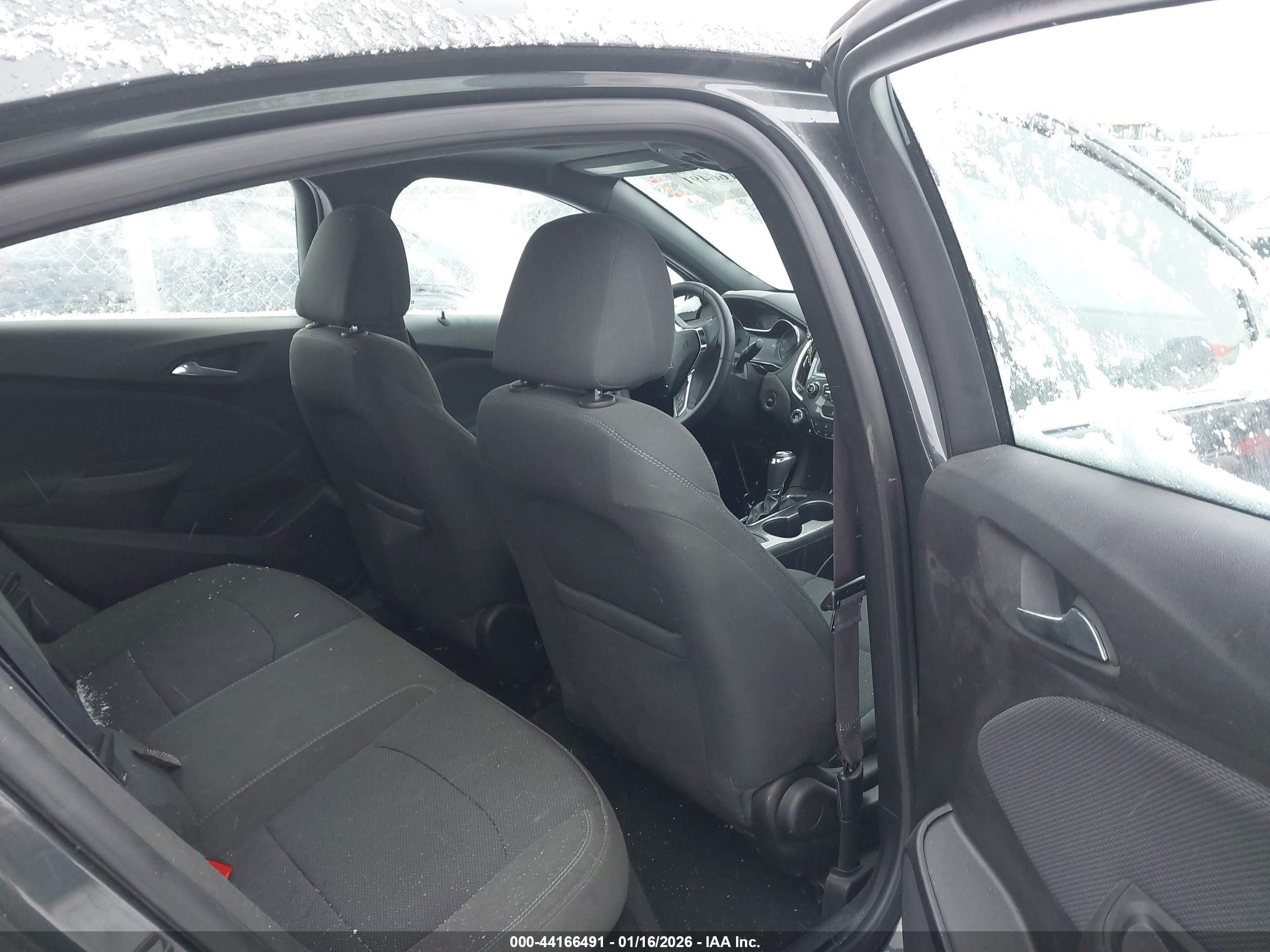 CHEVROLET CRUZE image 8