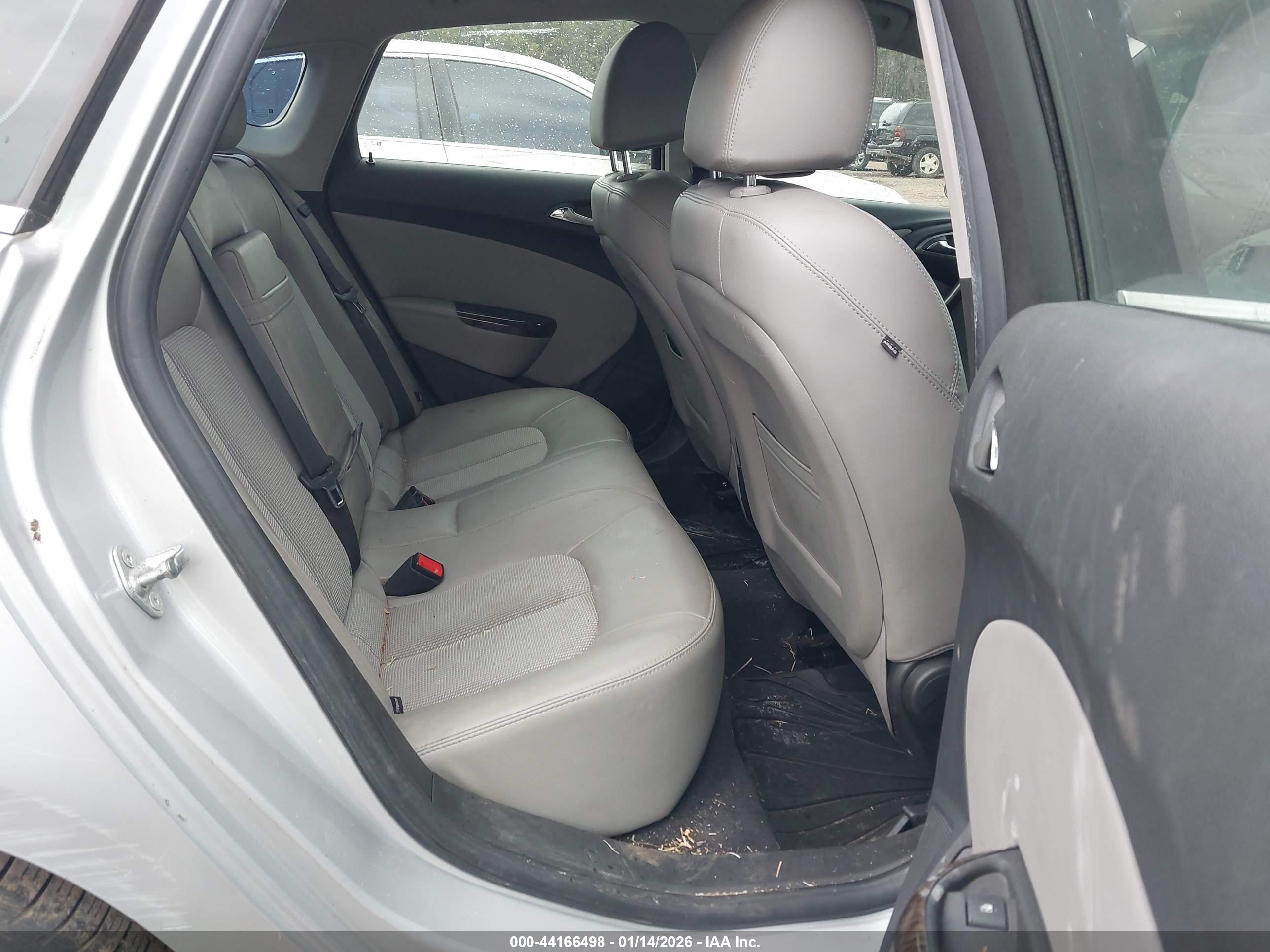 BUICK VERANO image 8