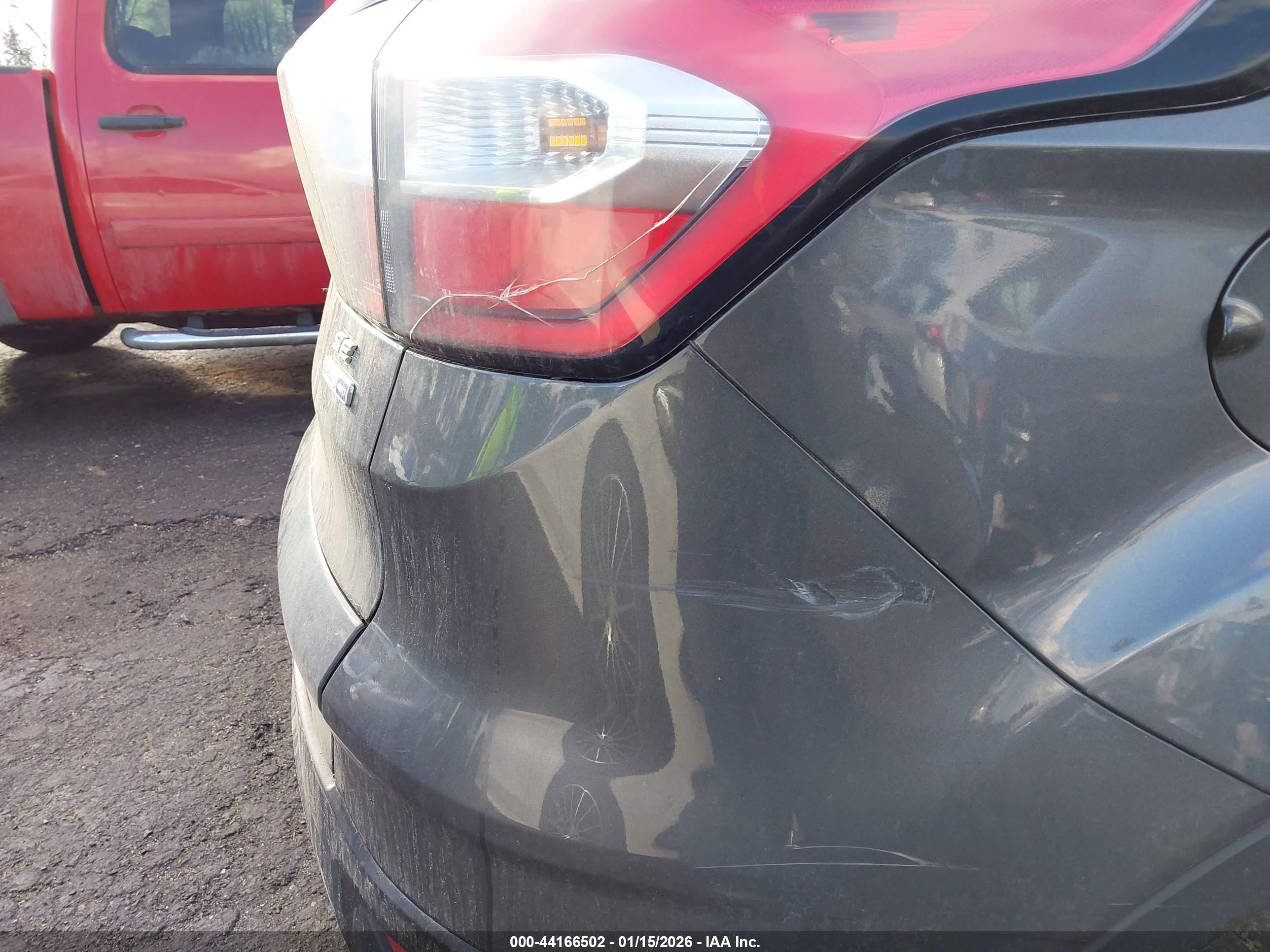 FORD ESCAPE image 6