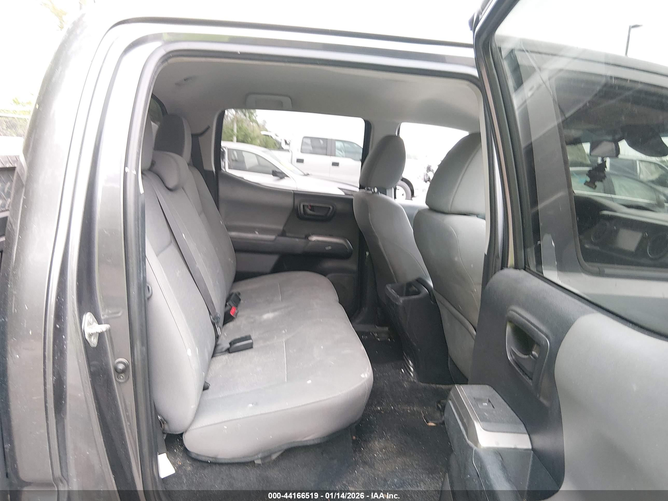 TOYOTA TACOMA image 8