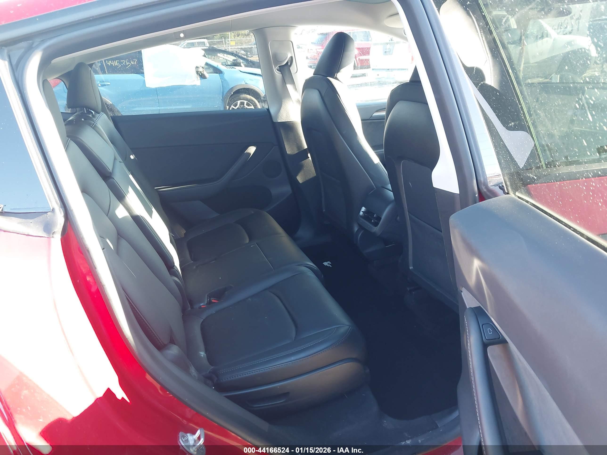 TESLA MODEL image 8