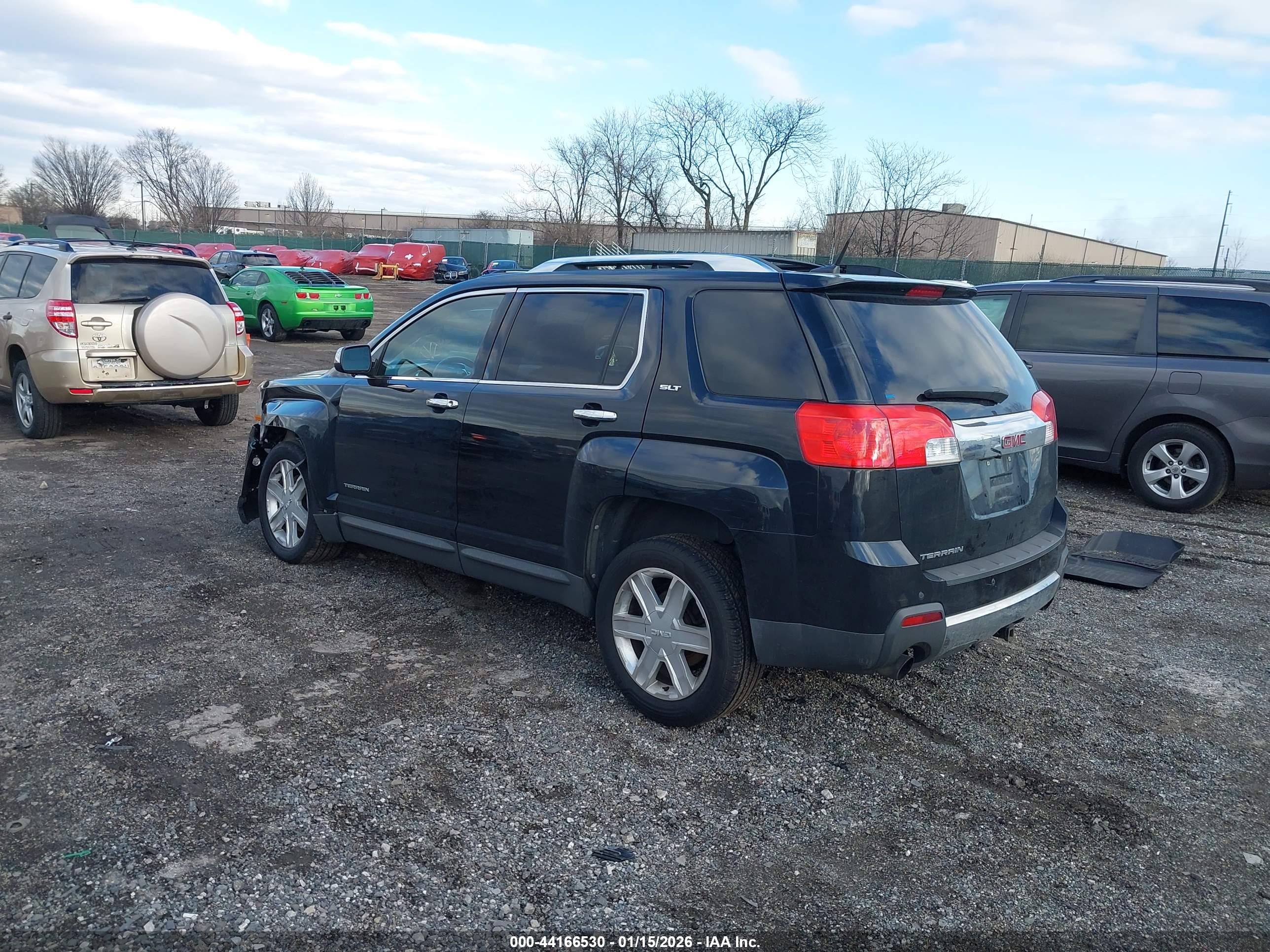 GMC TERRAIN image 3