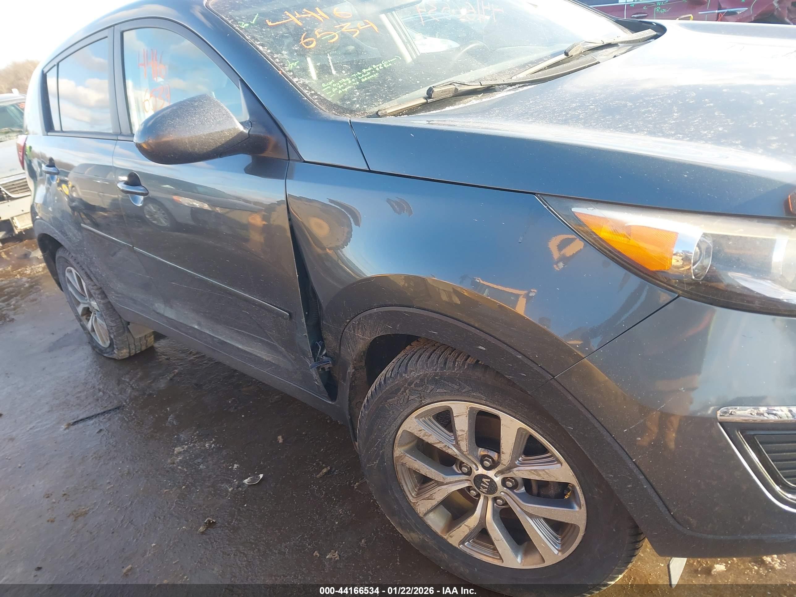 KIA SPORTAGE image 6