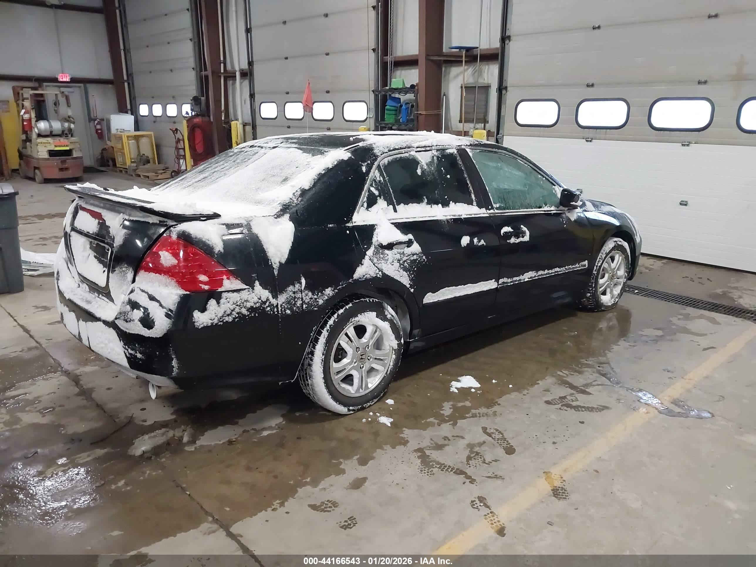 HONDA ACCORD image 4