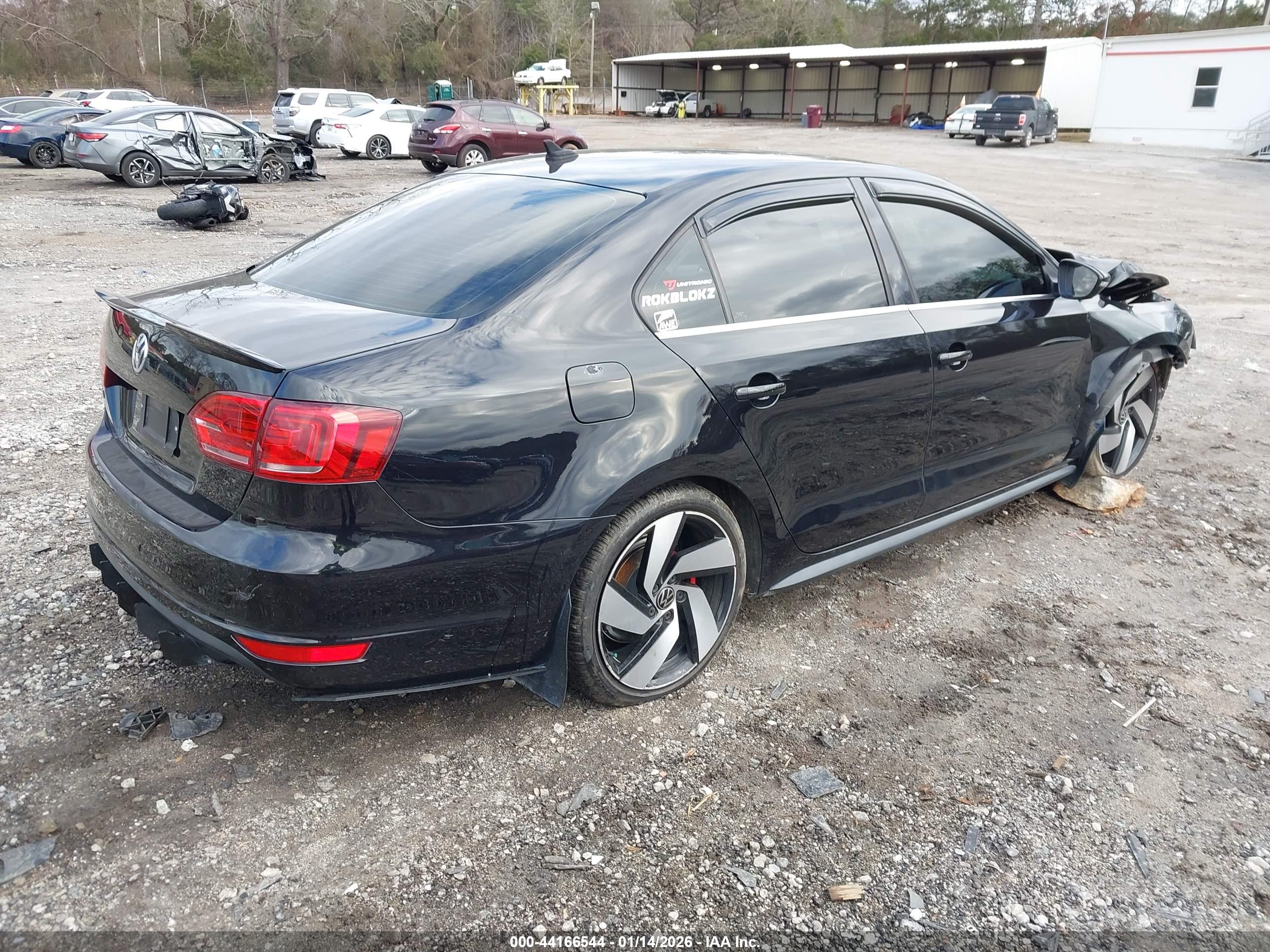 VOLKSWAGEN JETTA image 4