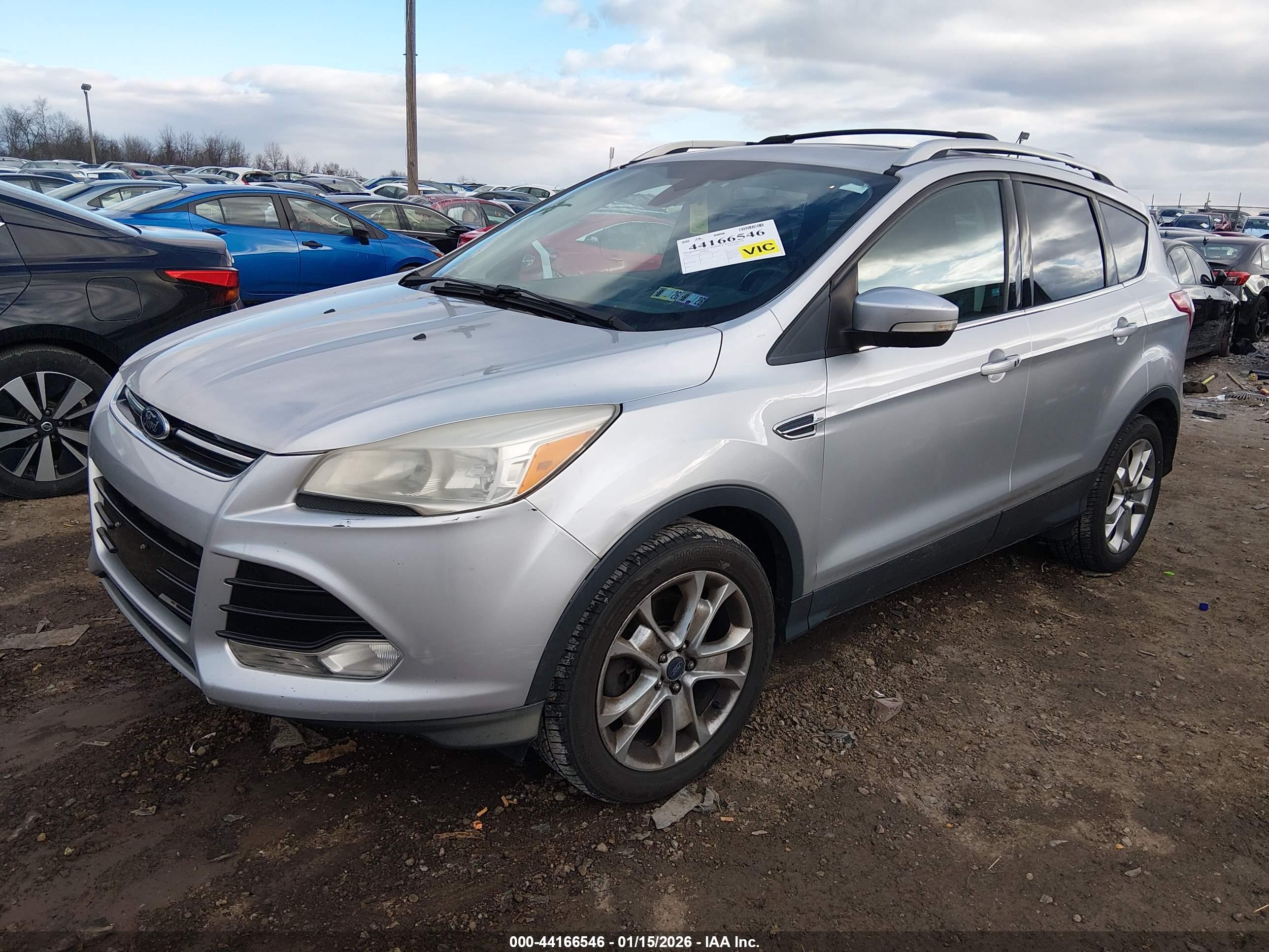 FORD ESCAPE image 2