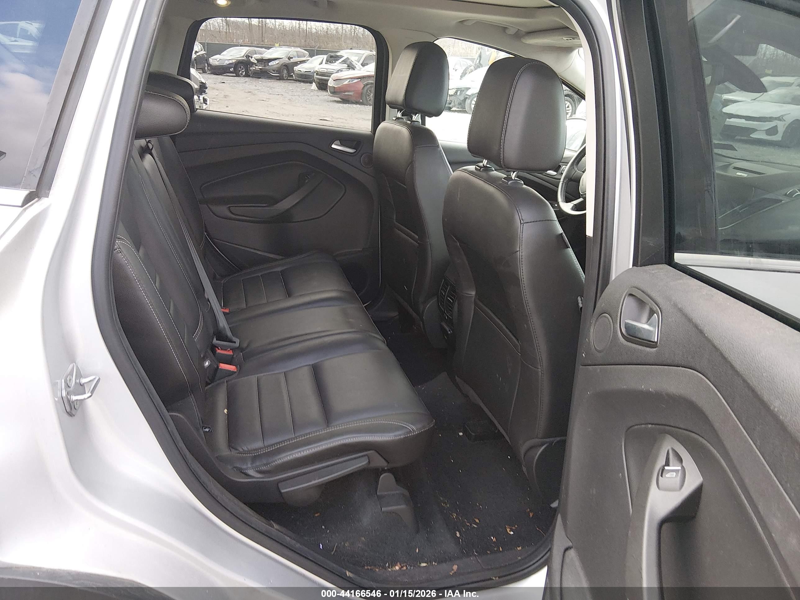 FORD ESCAPE image 8