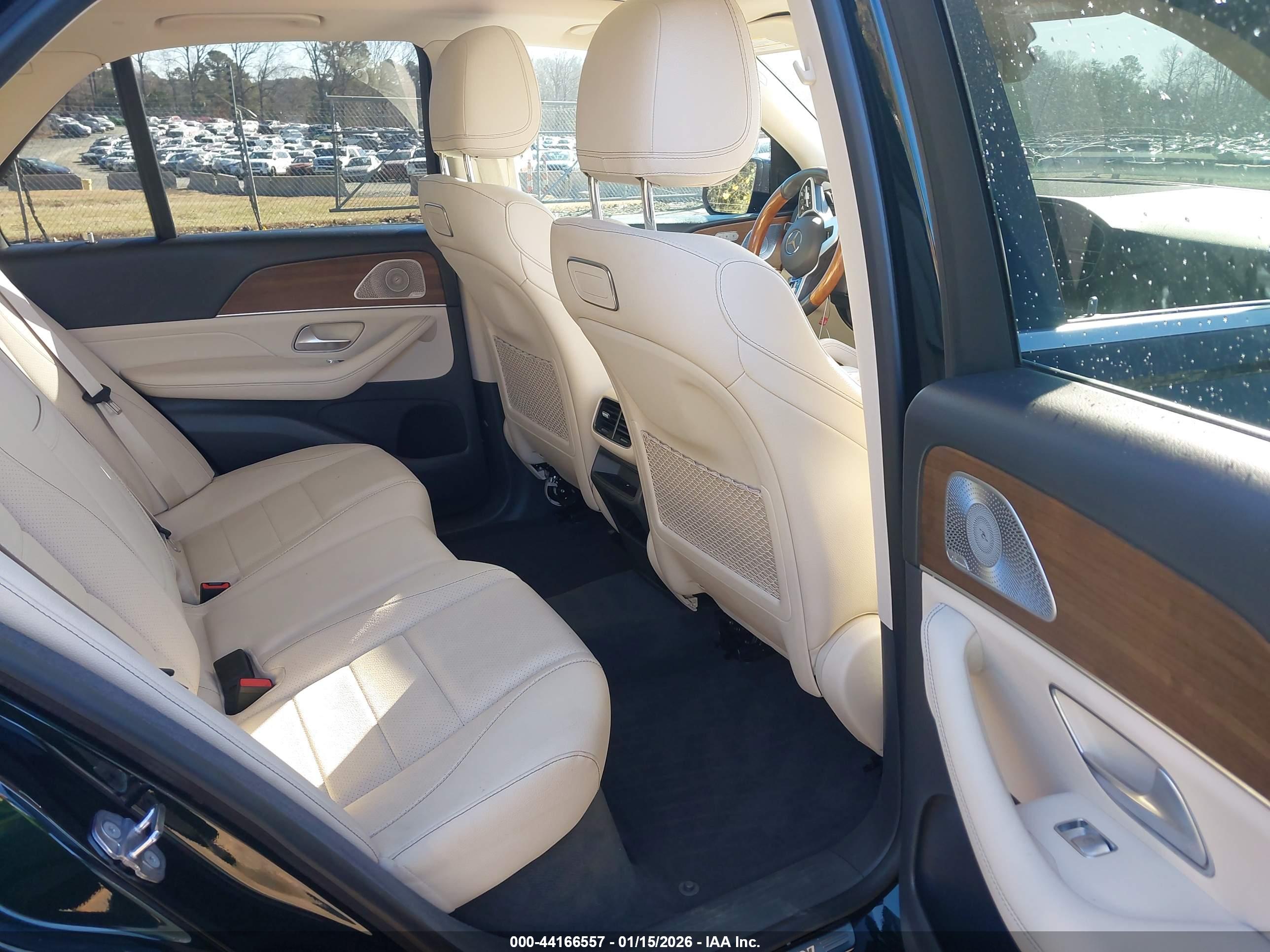 MERCEDES-BENZ GLE image 8
