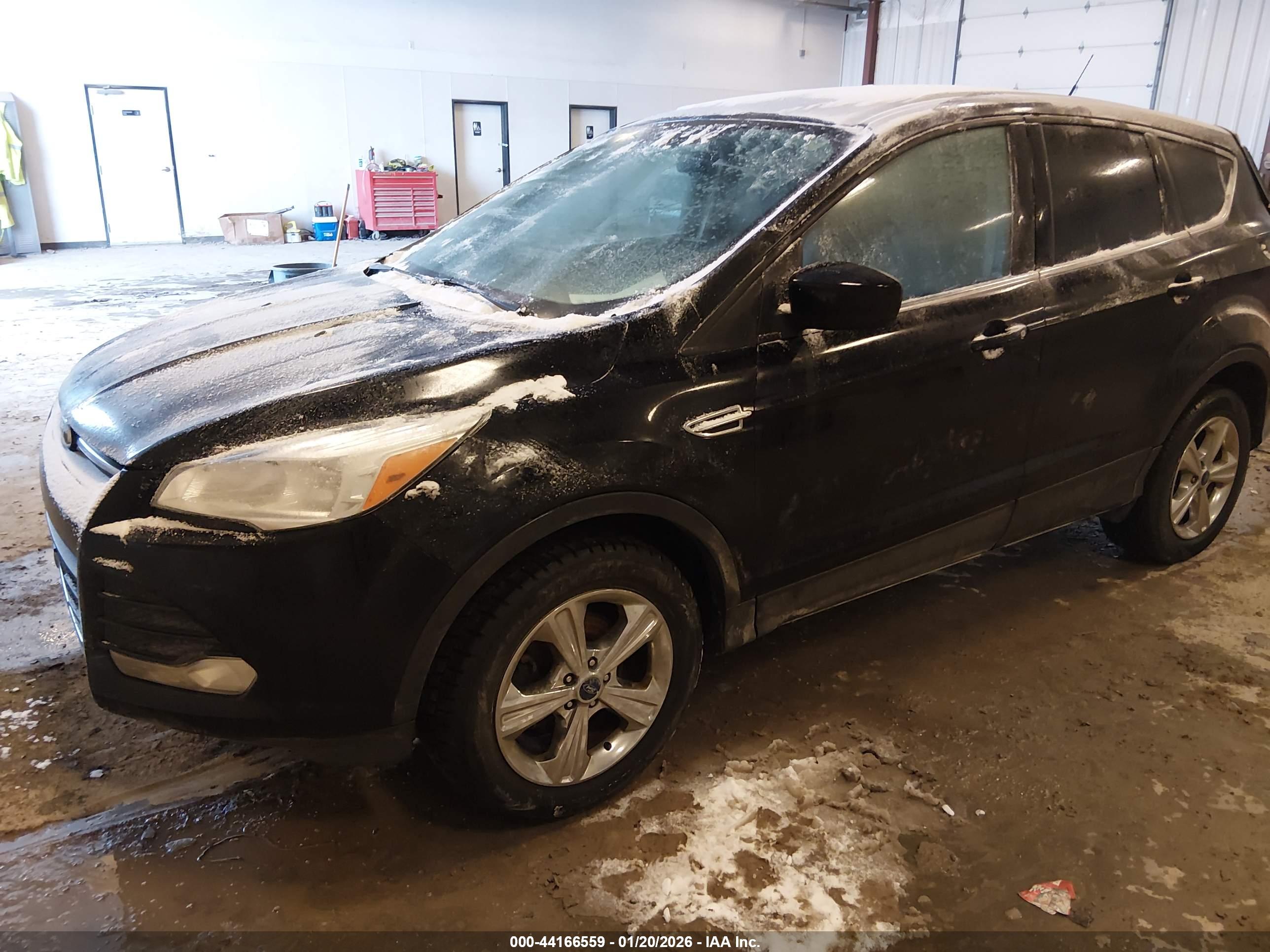 FORD ESCAPE image 2