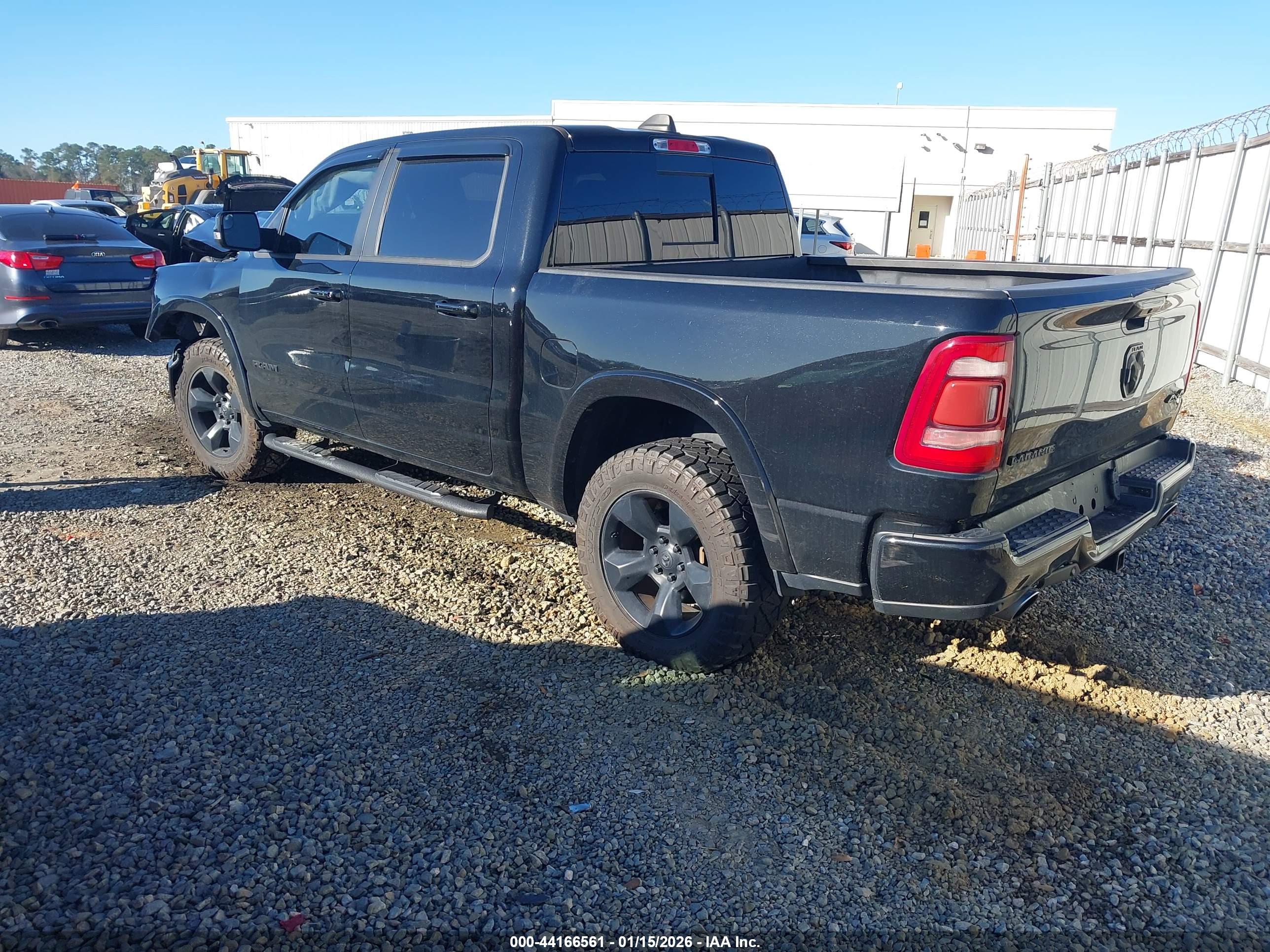 RAM 1500 image 3