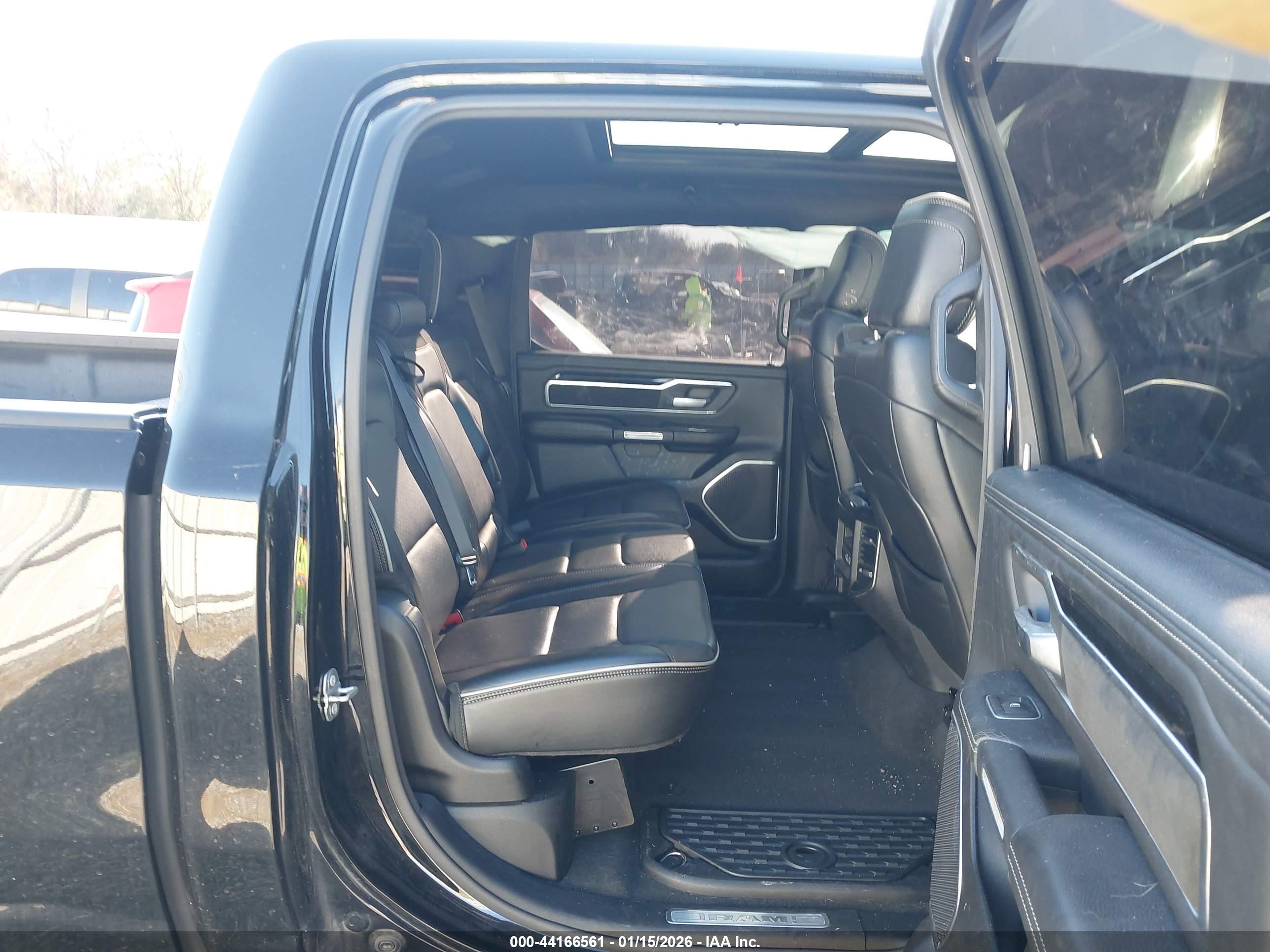RAM 1500 image 8