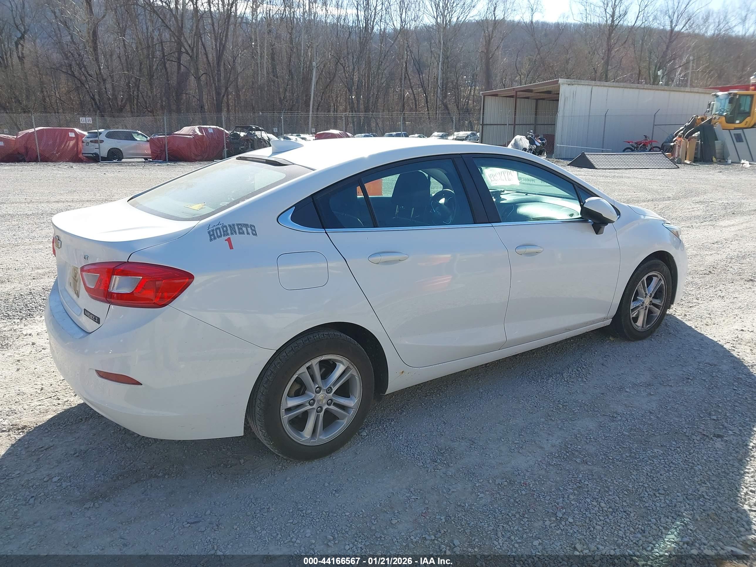 CHEVROLET CRUZE image 4