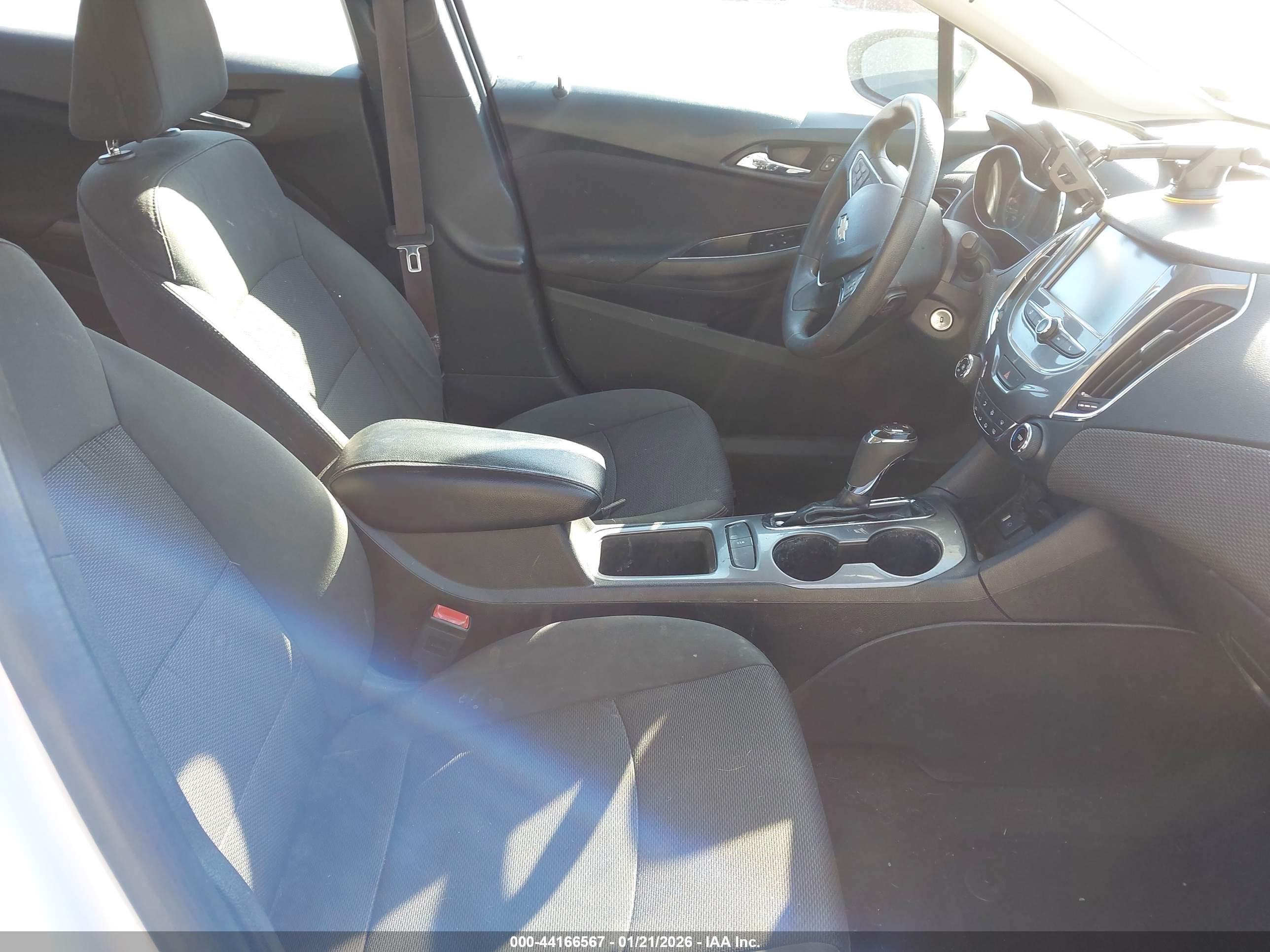 CHEVROLET CRUZE image 5