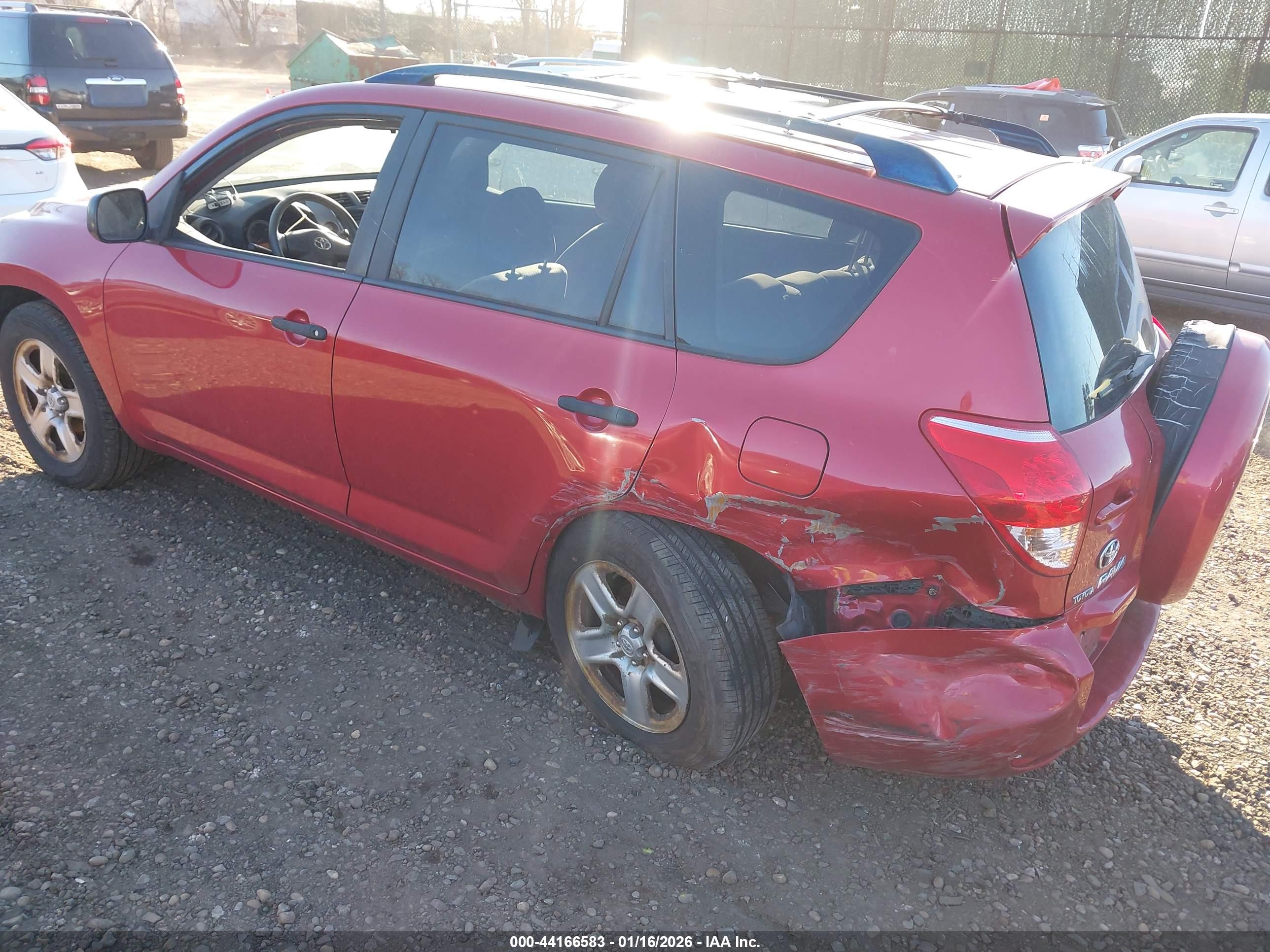 TOYOTA RAV4 image 3