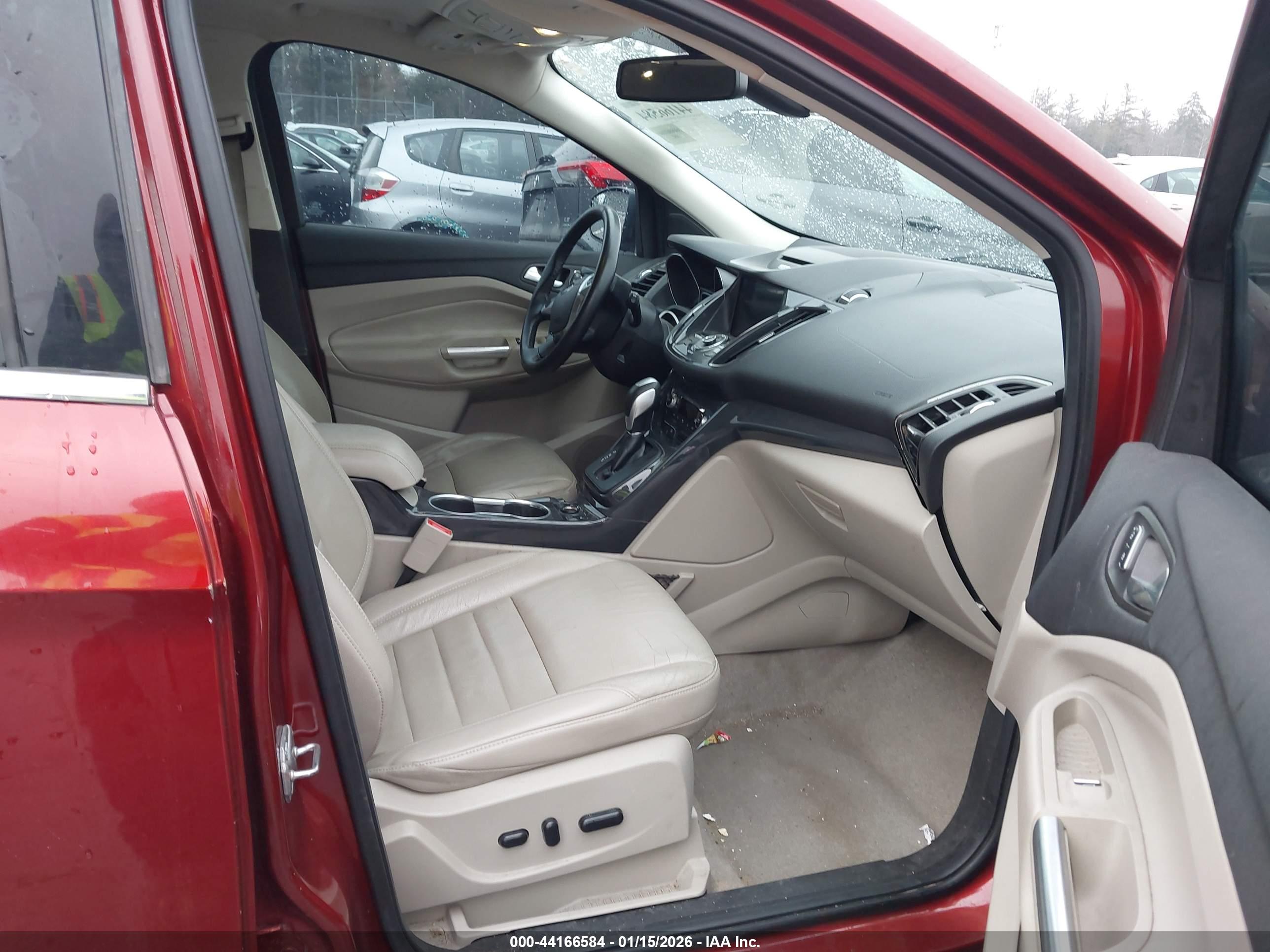FORD ESCAPE image 5
