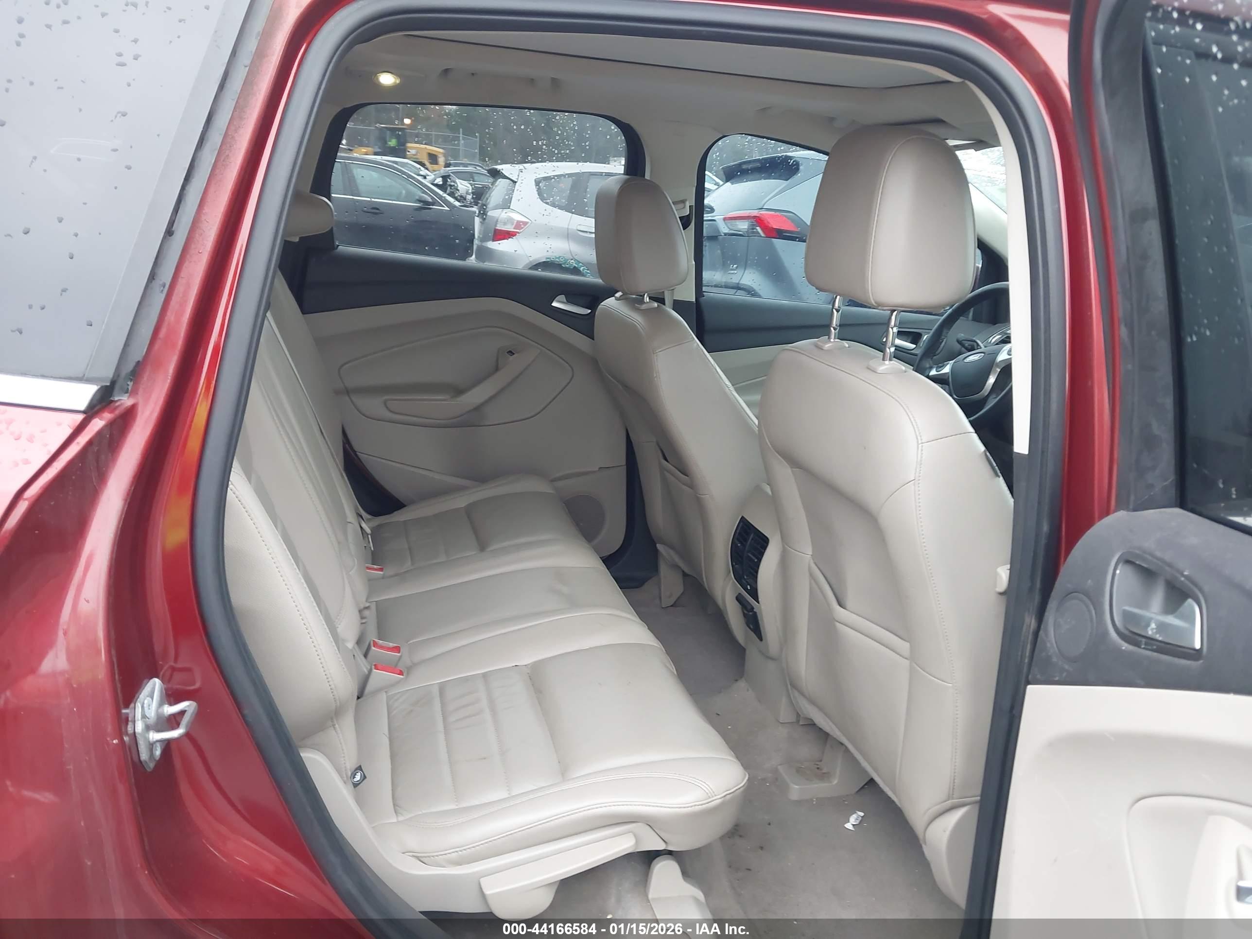FORD ESCAPE image 8