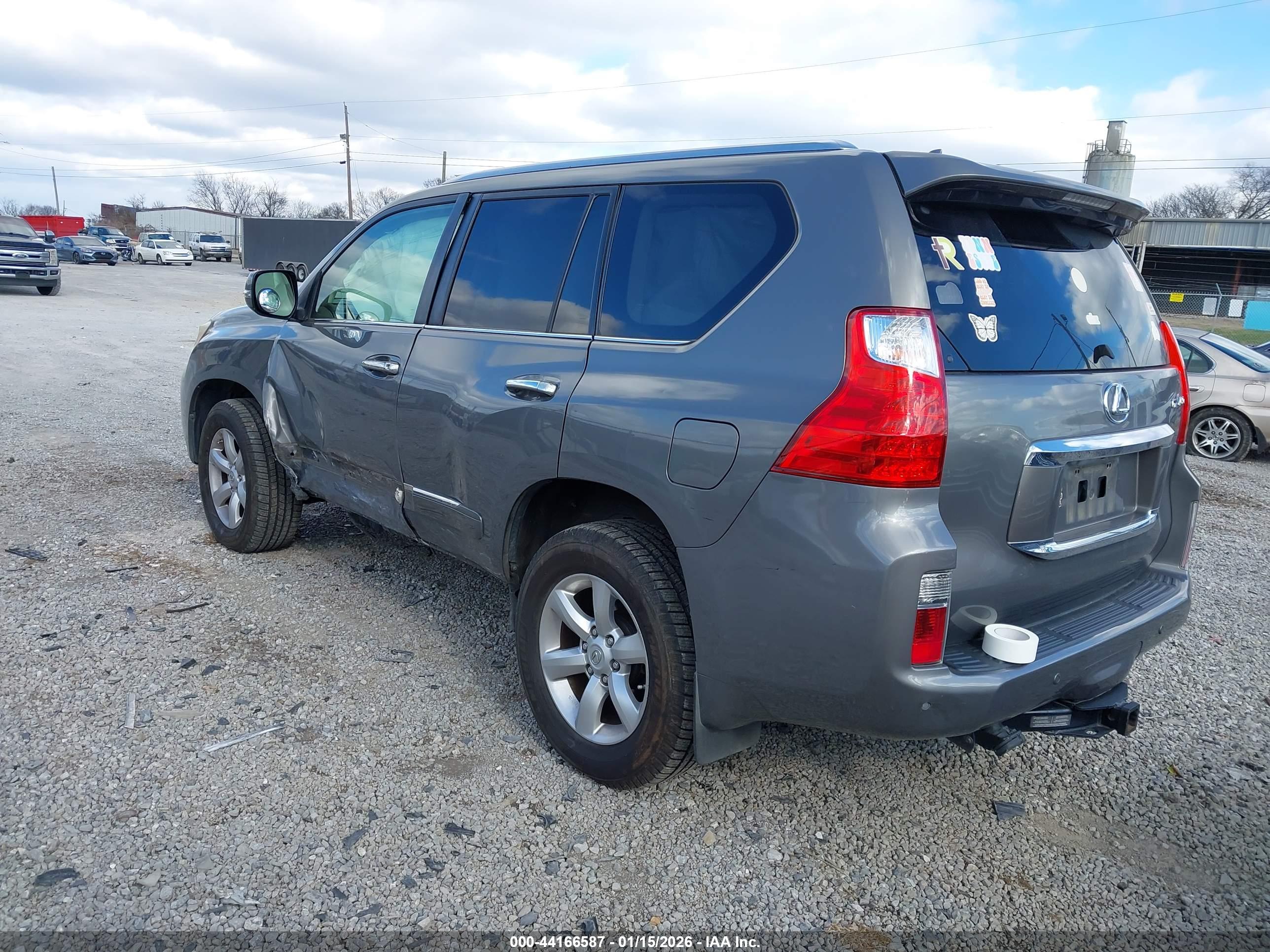 LEXUS GX image 3
