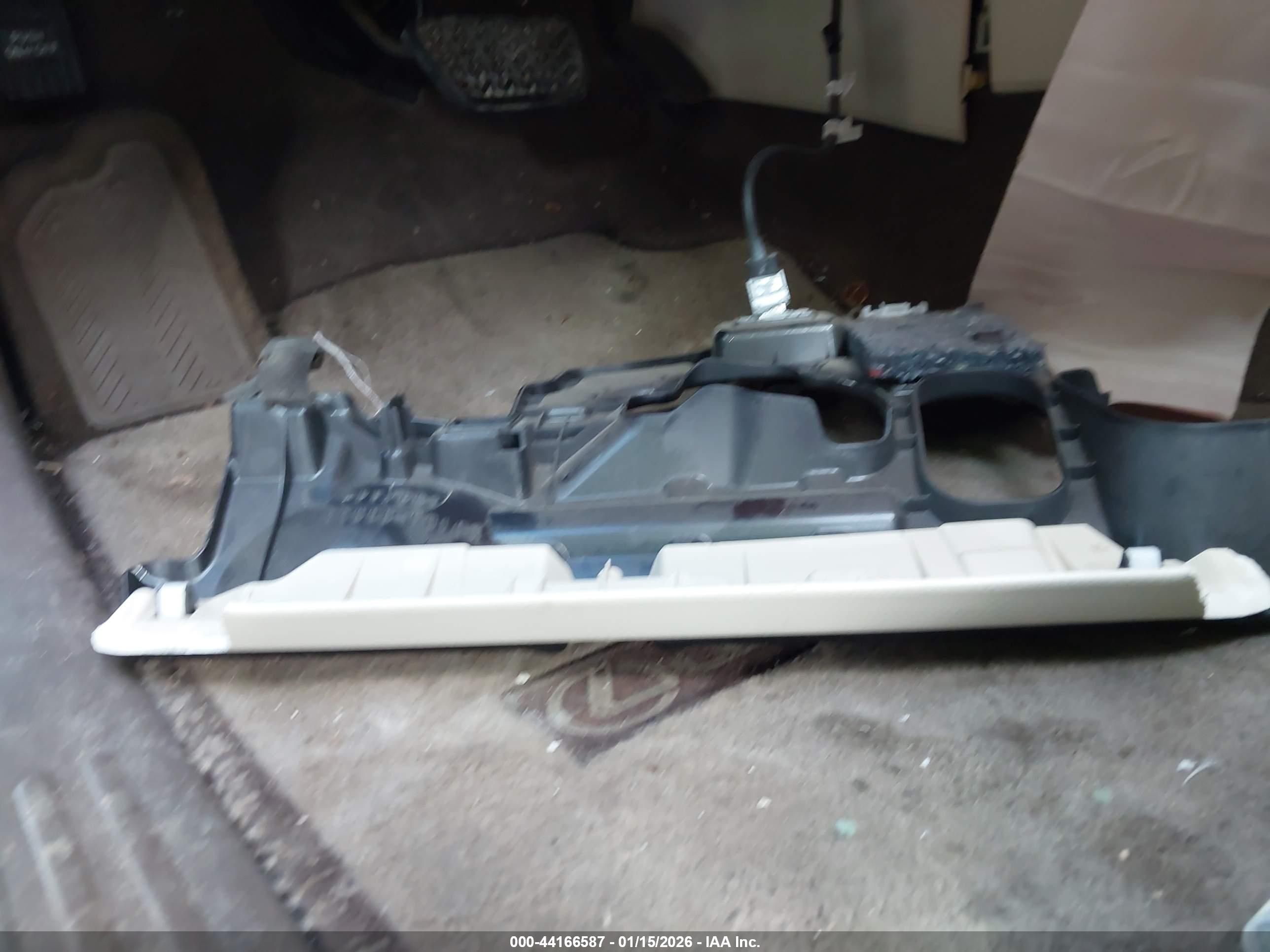 LEXUS GX image 6