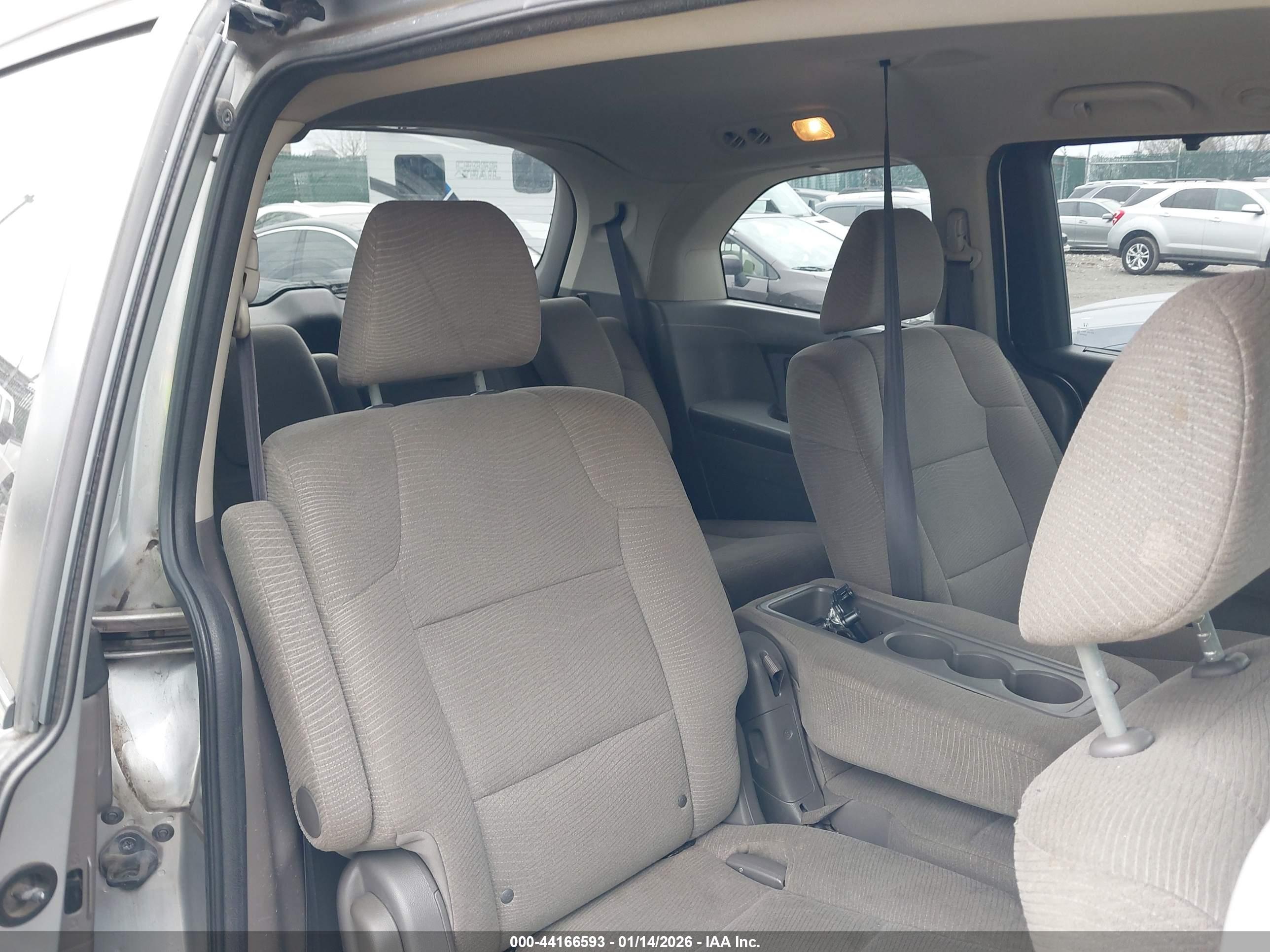 HONDA ODYSSEY image 8