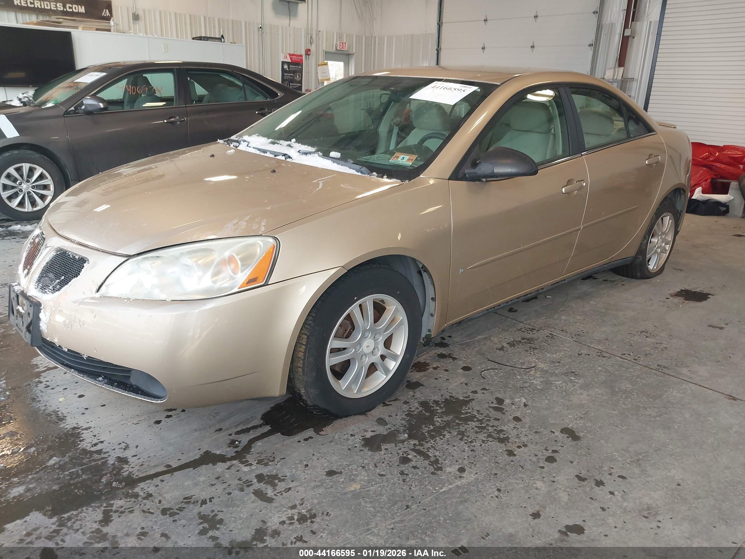 PONTIAC G6 image 2