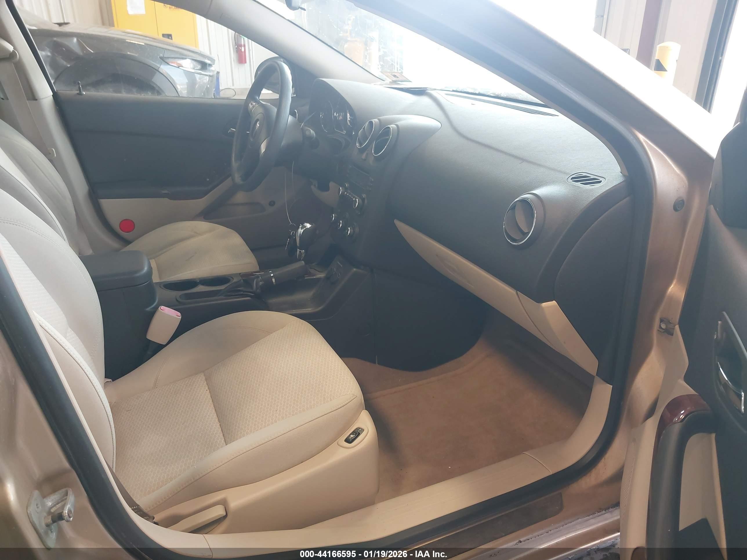 PONTIAC G6 image 5